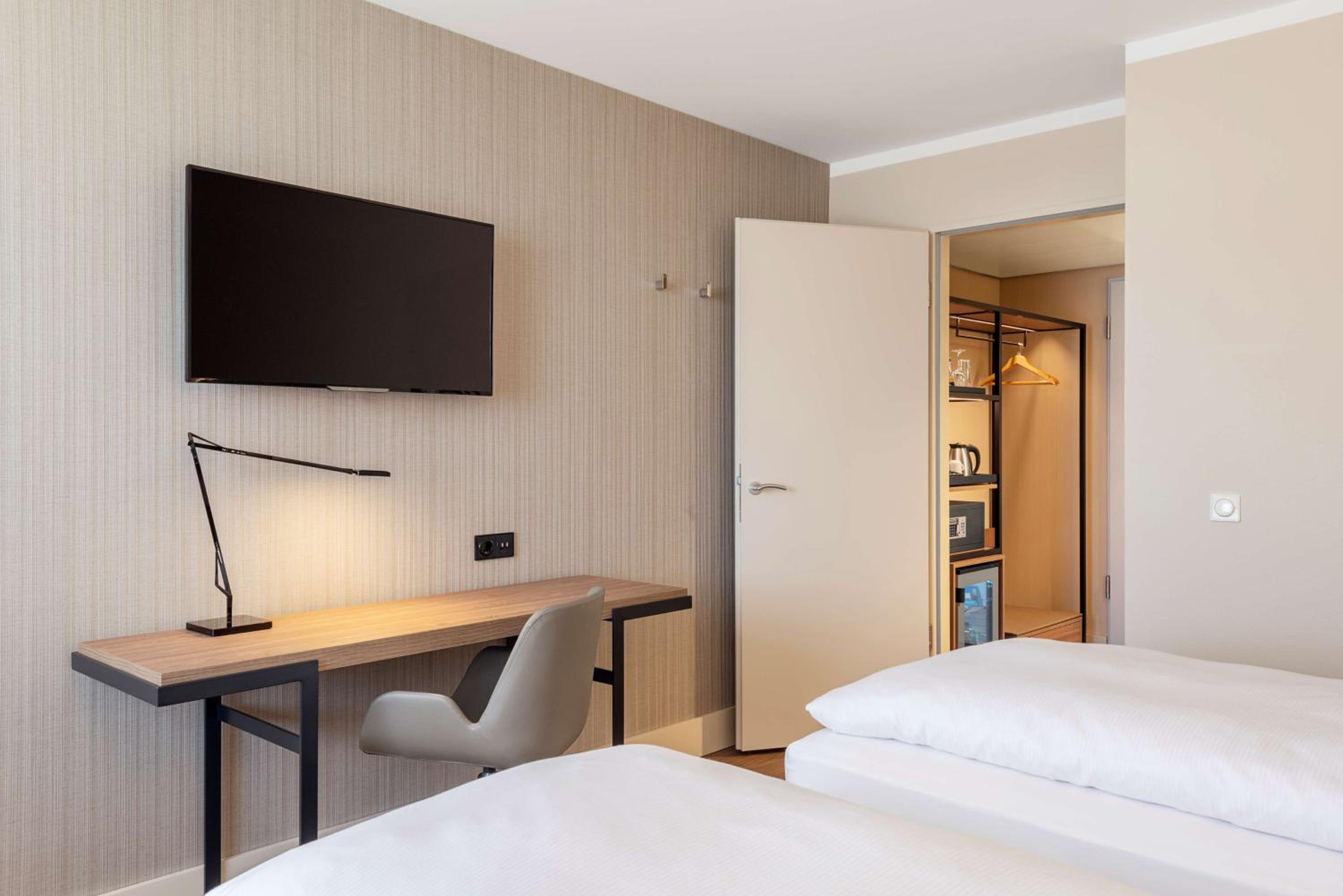 Superior Room Double thumbnail 5