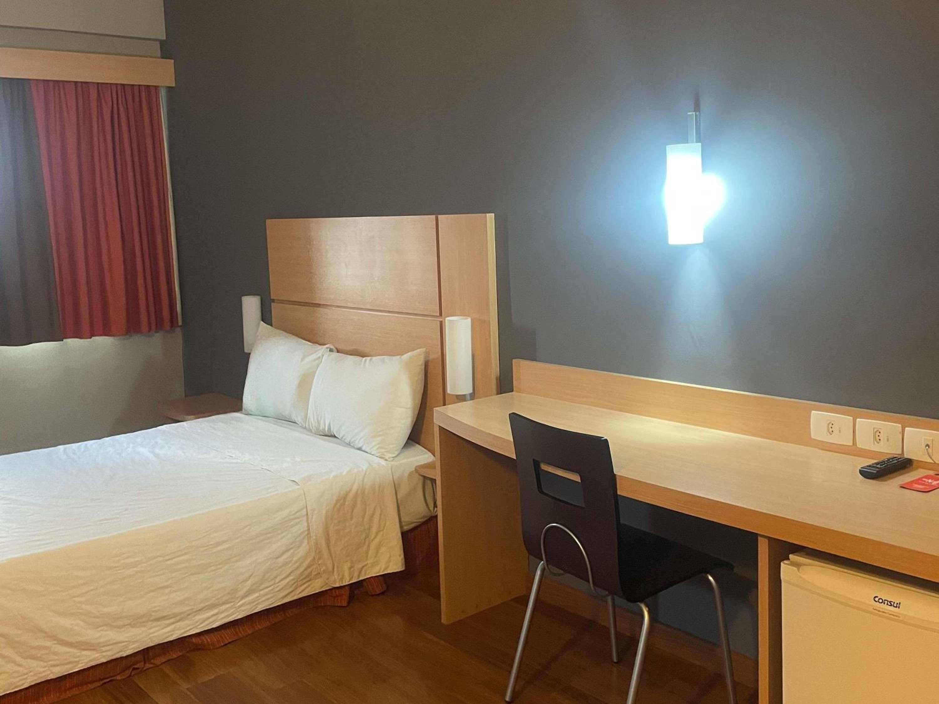 Standard Adapted Room with double bed photo 3