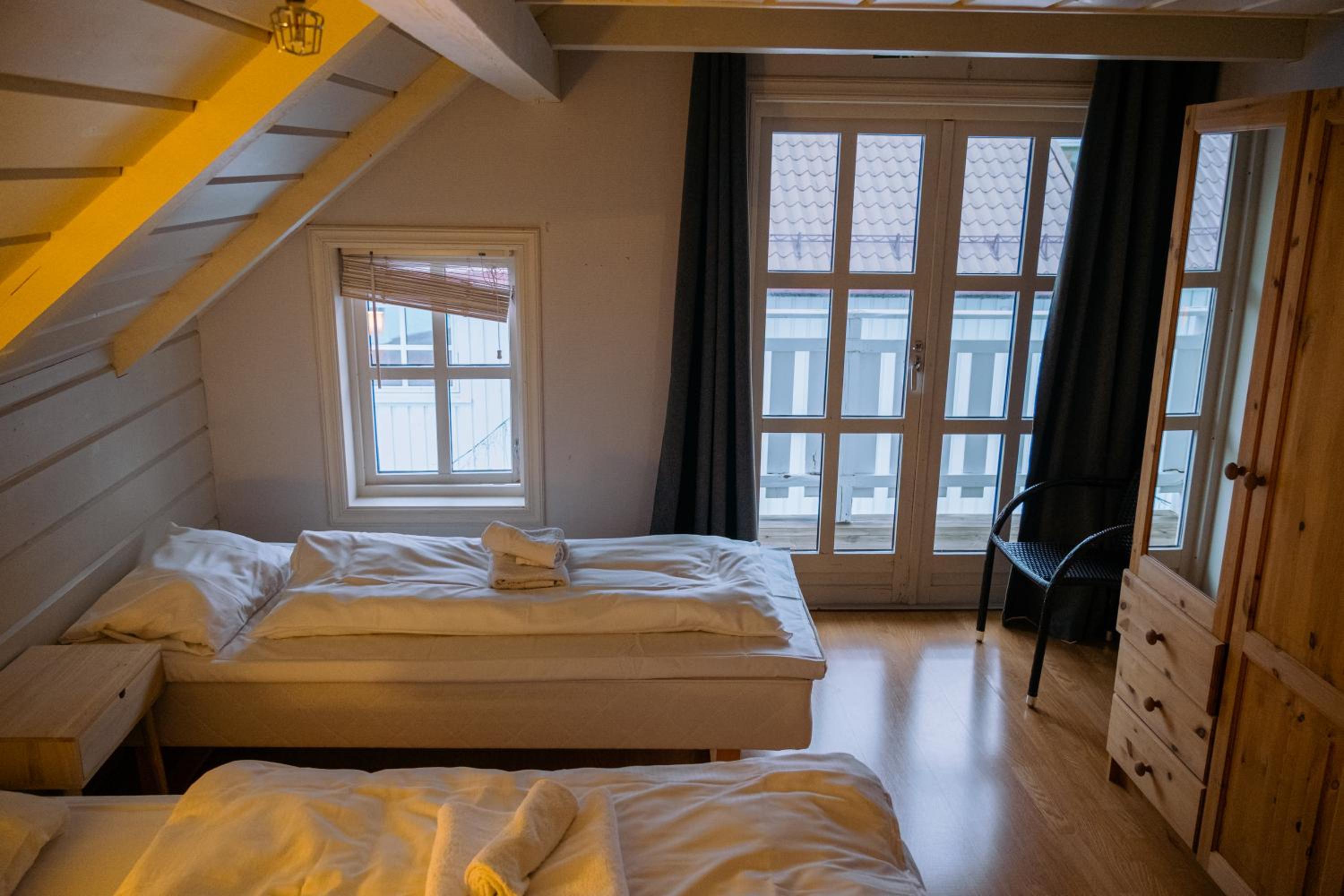 Three-Bedroom Apartment with Sea View photo 2