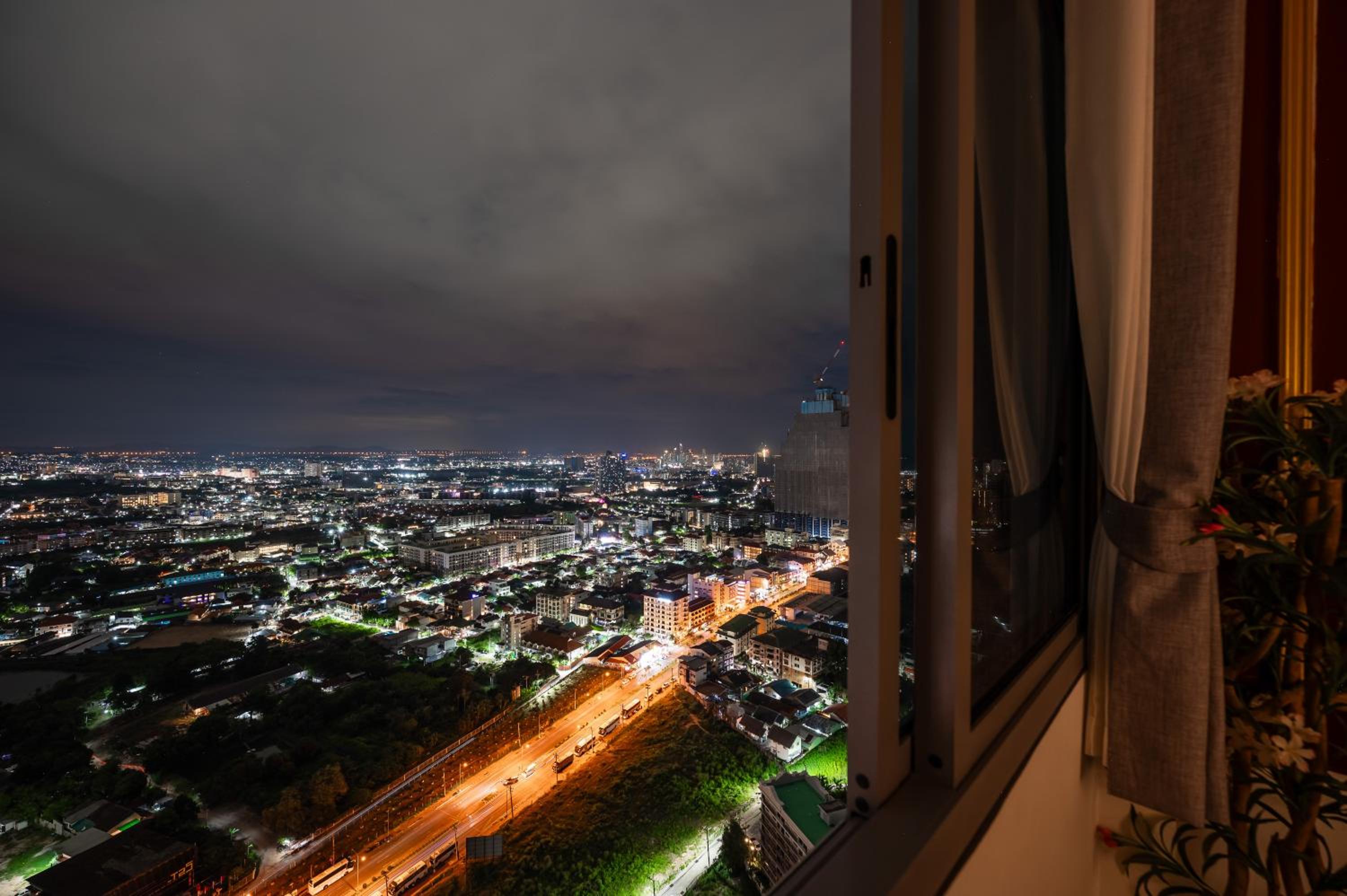 Twin Room with City View photo 1