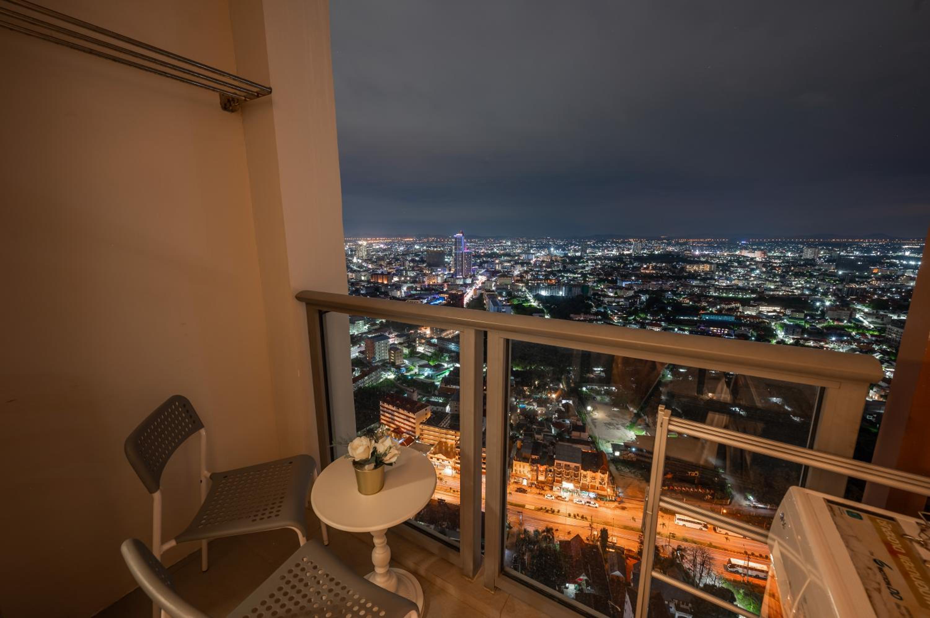 Twin Room with City View photo 2