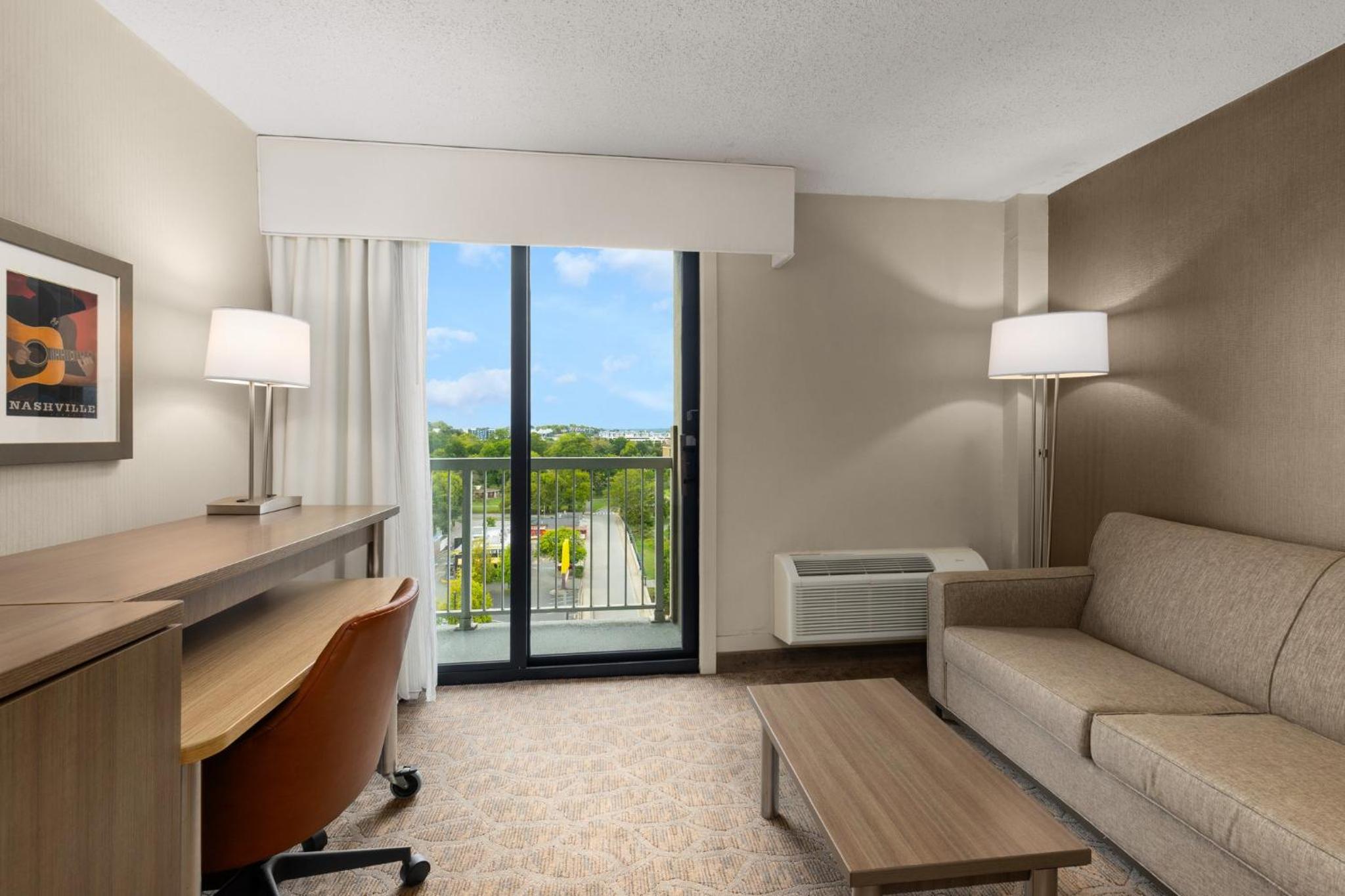Standard King Room with Sofa Bed and Centennial Park View