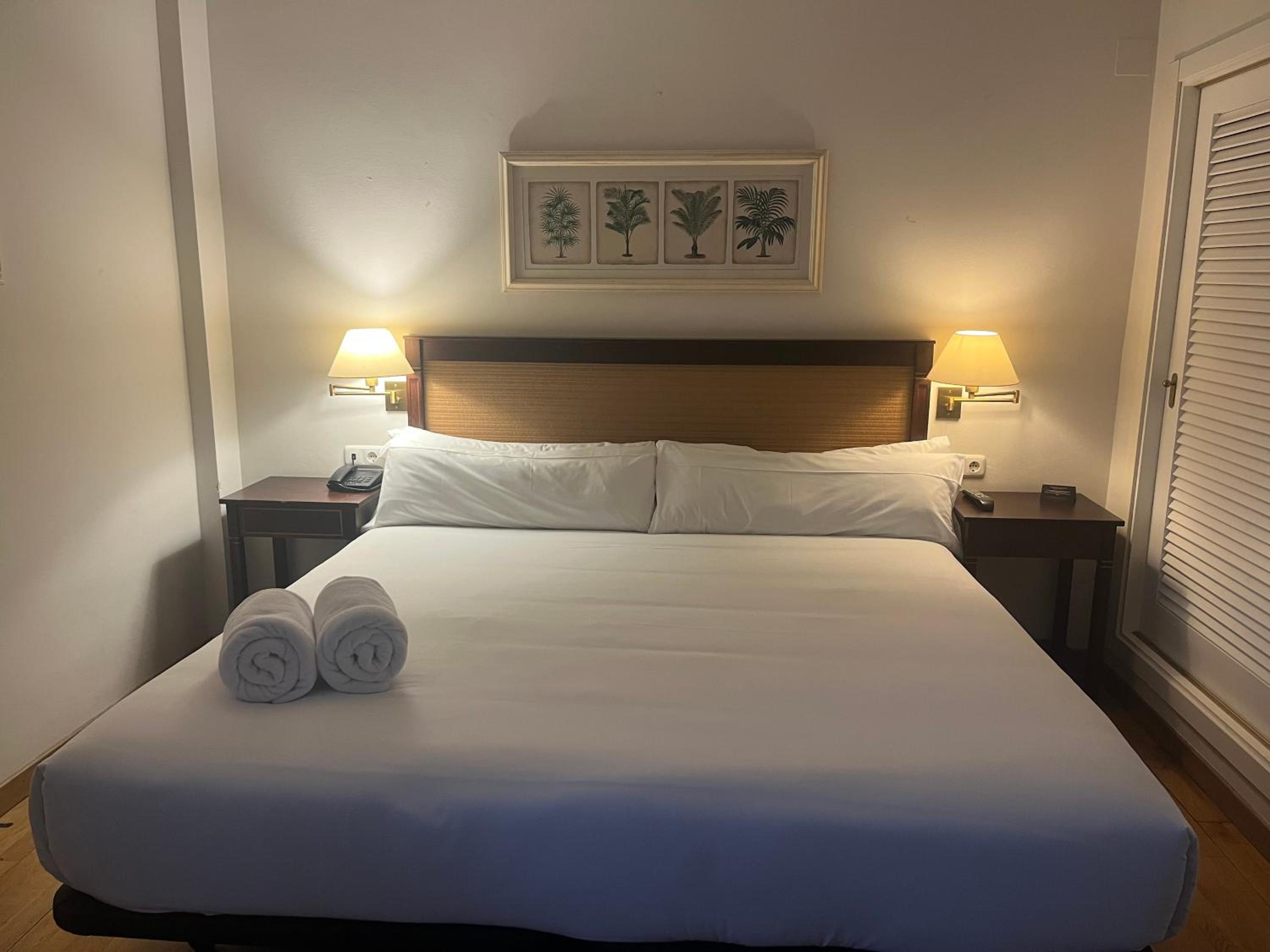 Standard King Room
