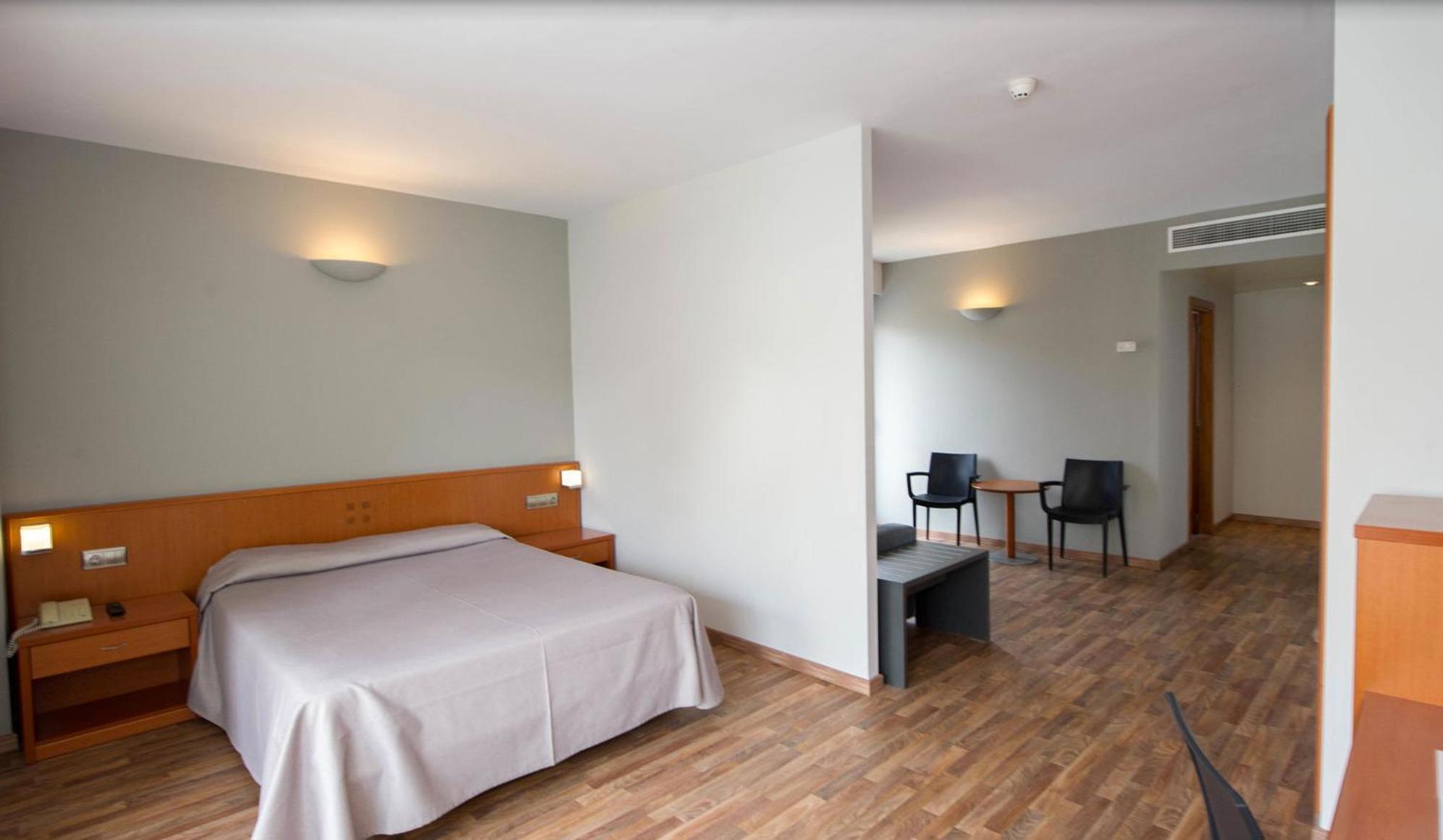 Suite Junior con Terraza (2 Adultos + 3 Niños)