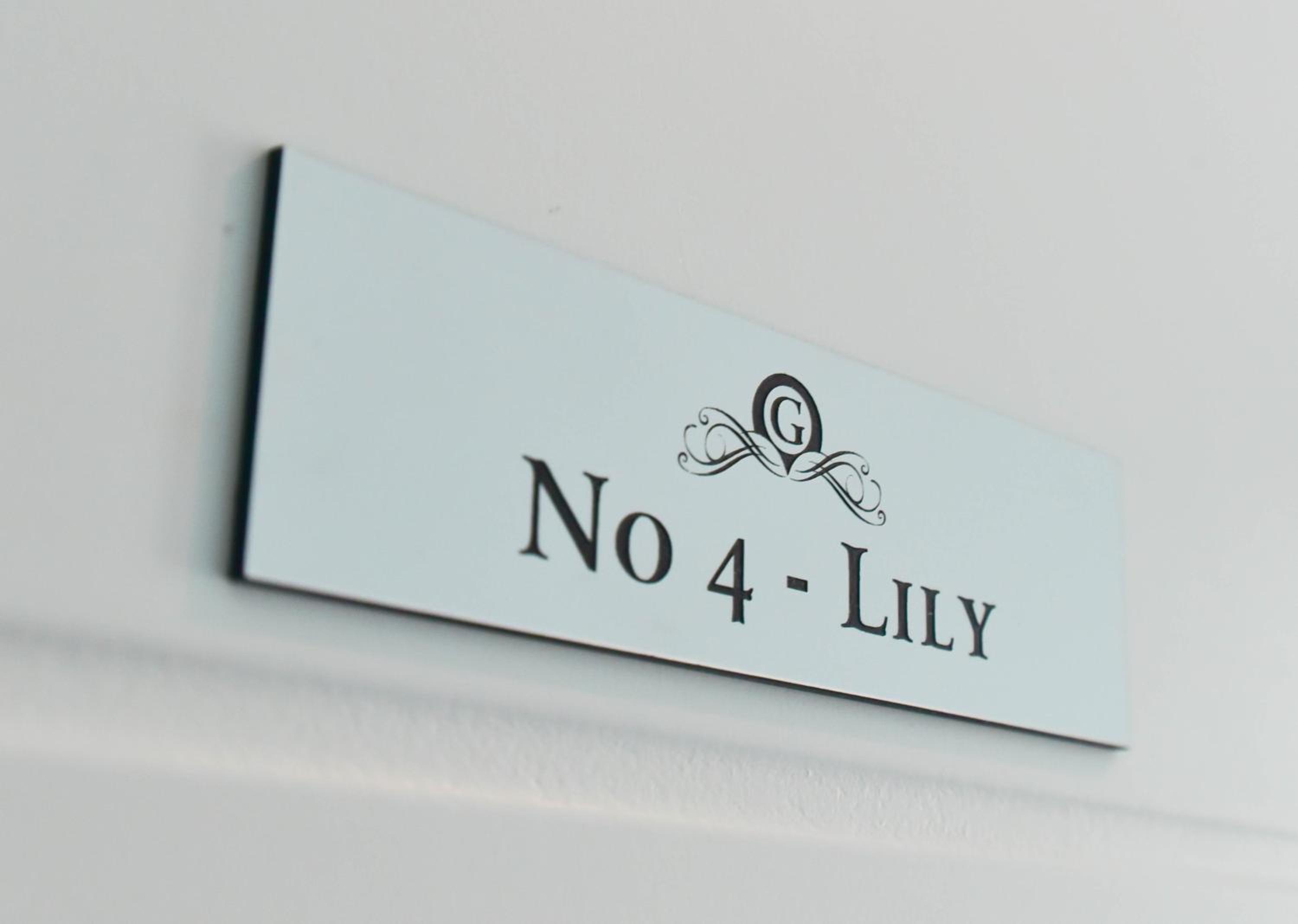 Studio 4 - Photo 2