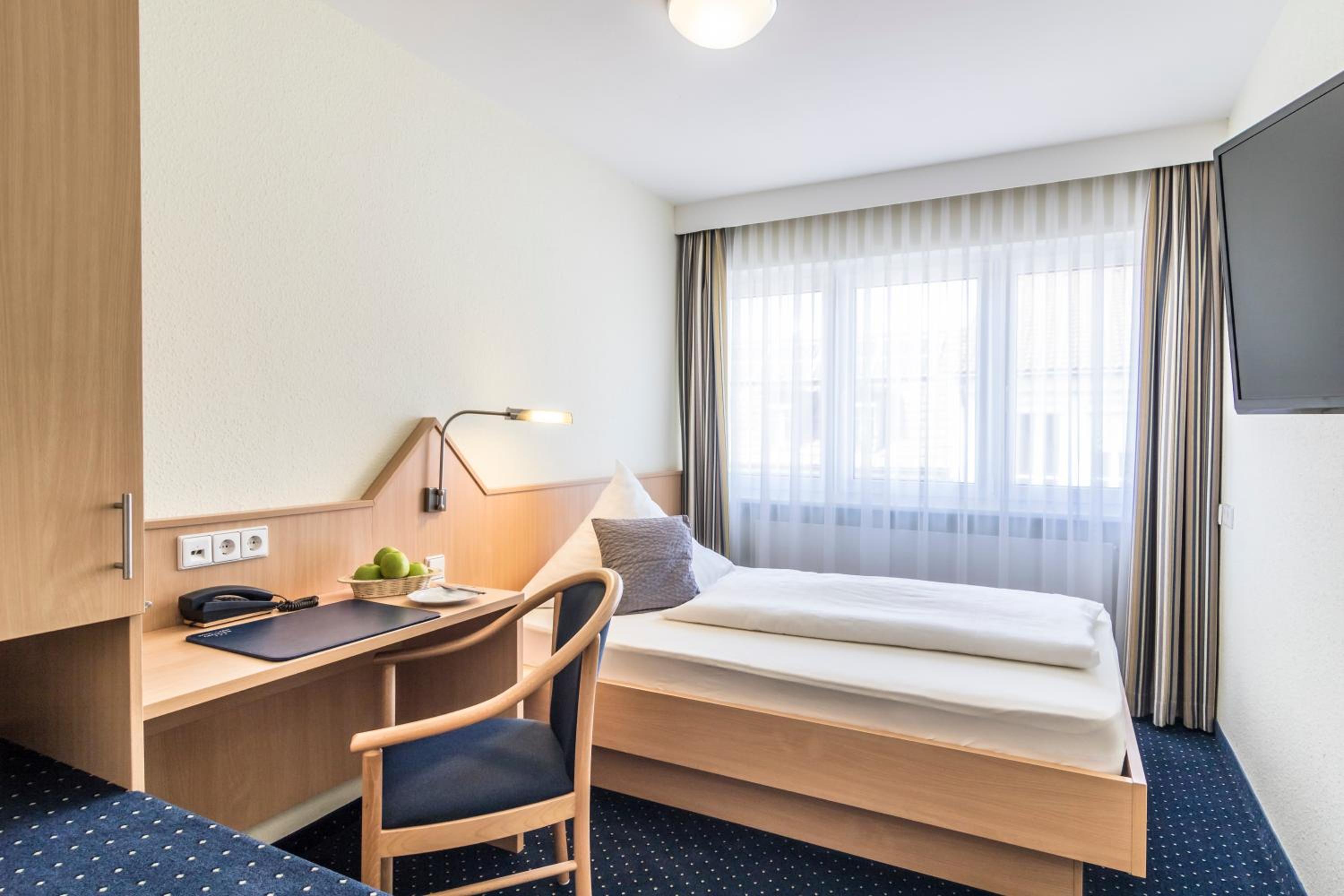 Single Room photo 1