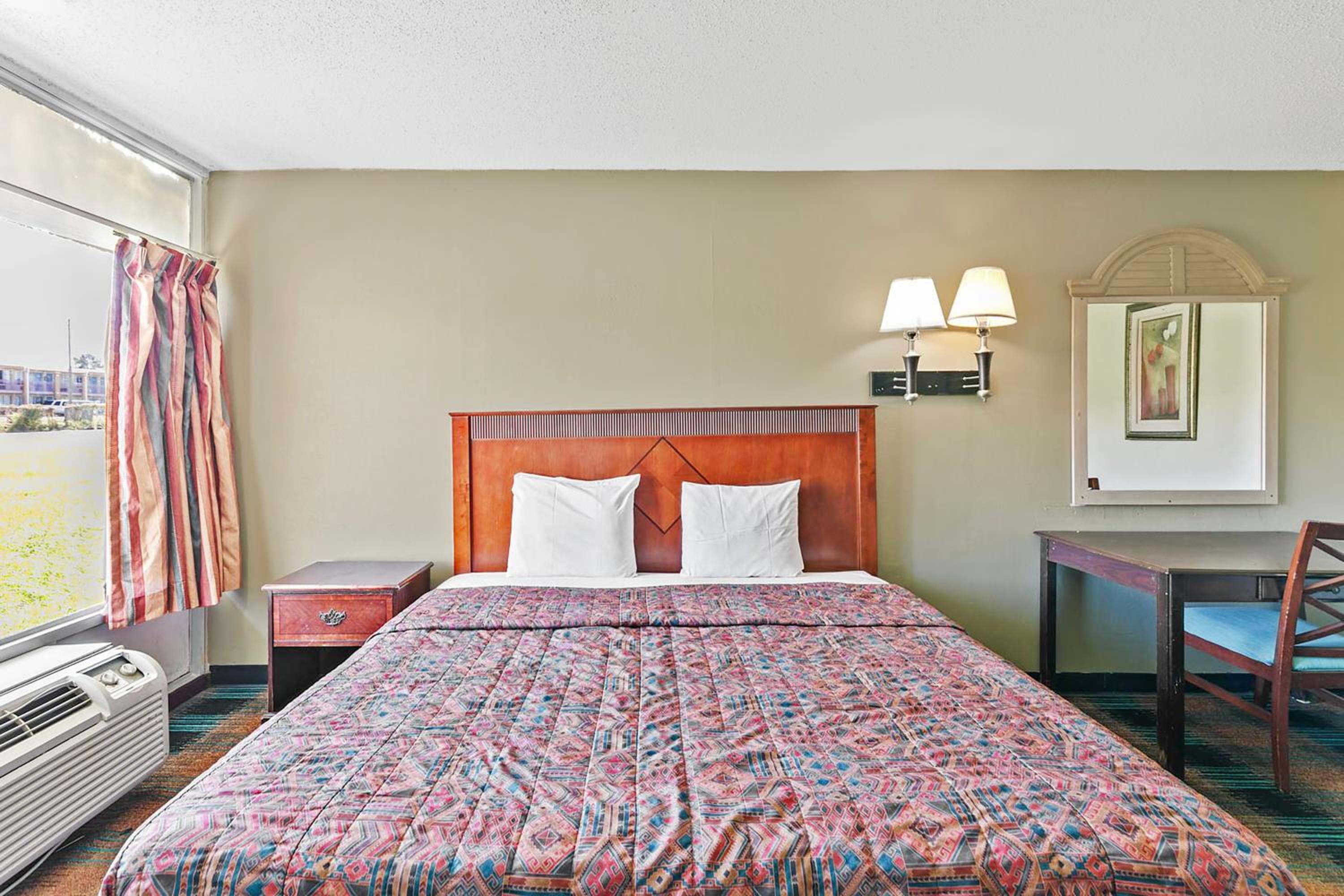 King Bed Non-Smoking