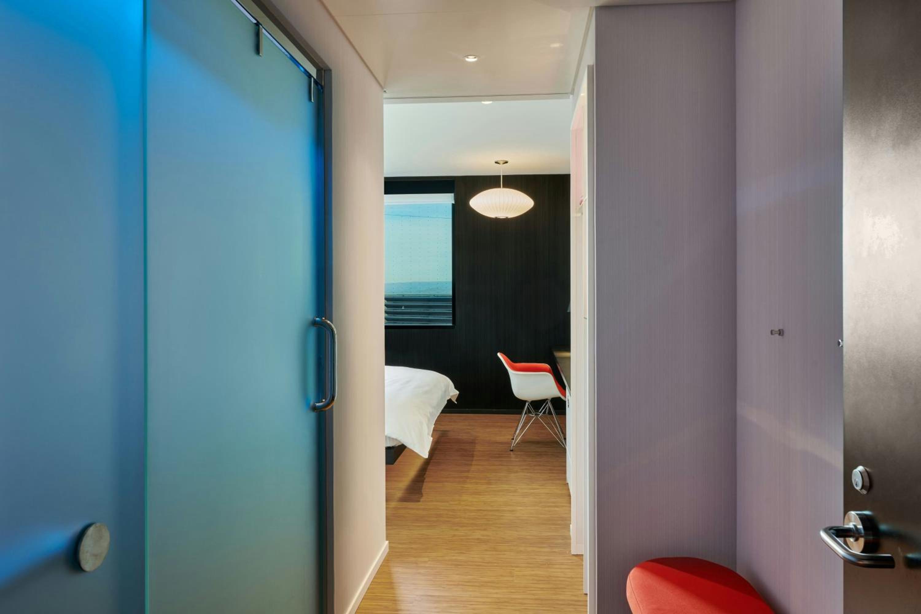 King Room - Accessible - Photo 5