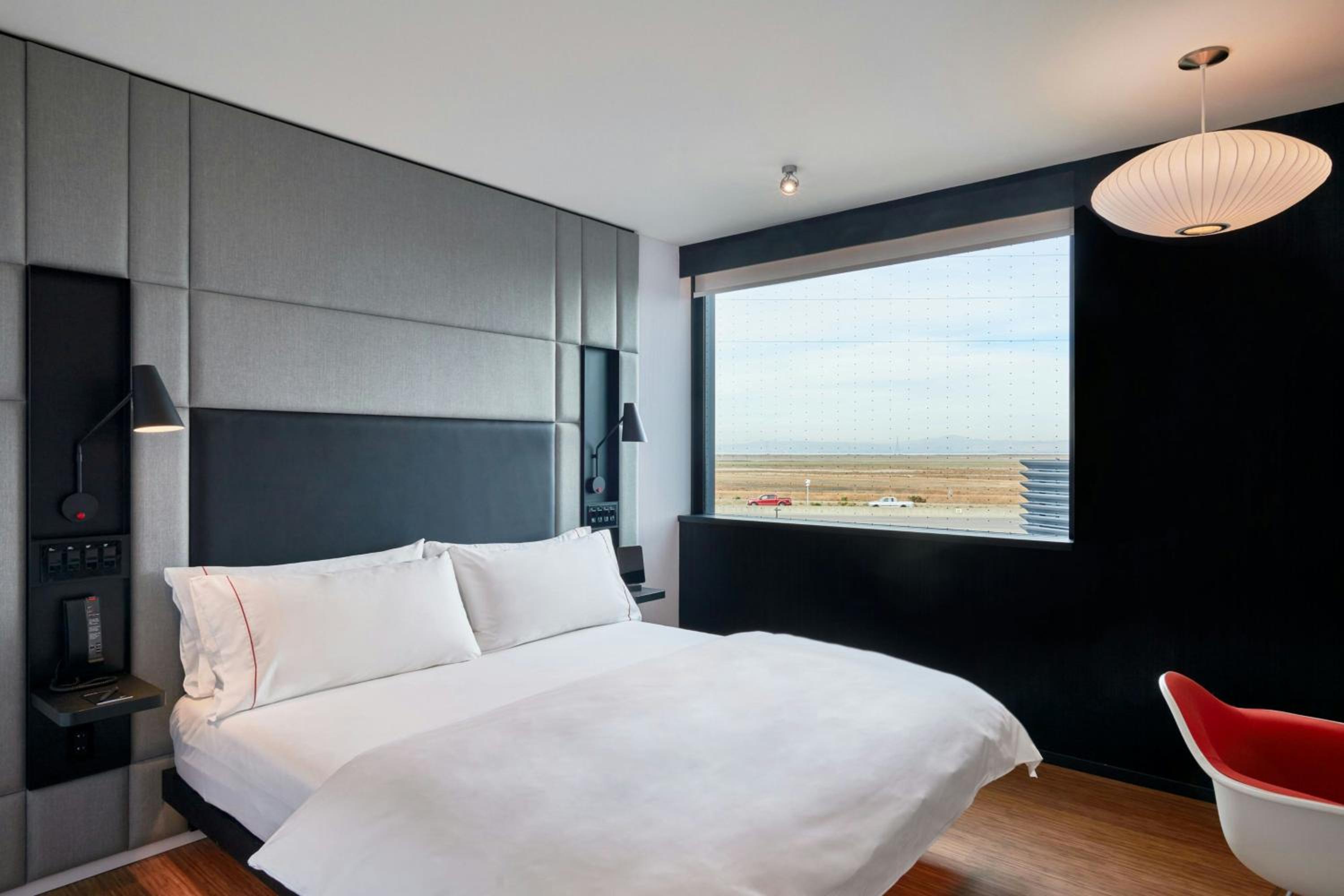 King Room - Accessible - Photo 1