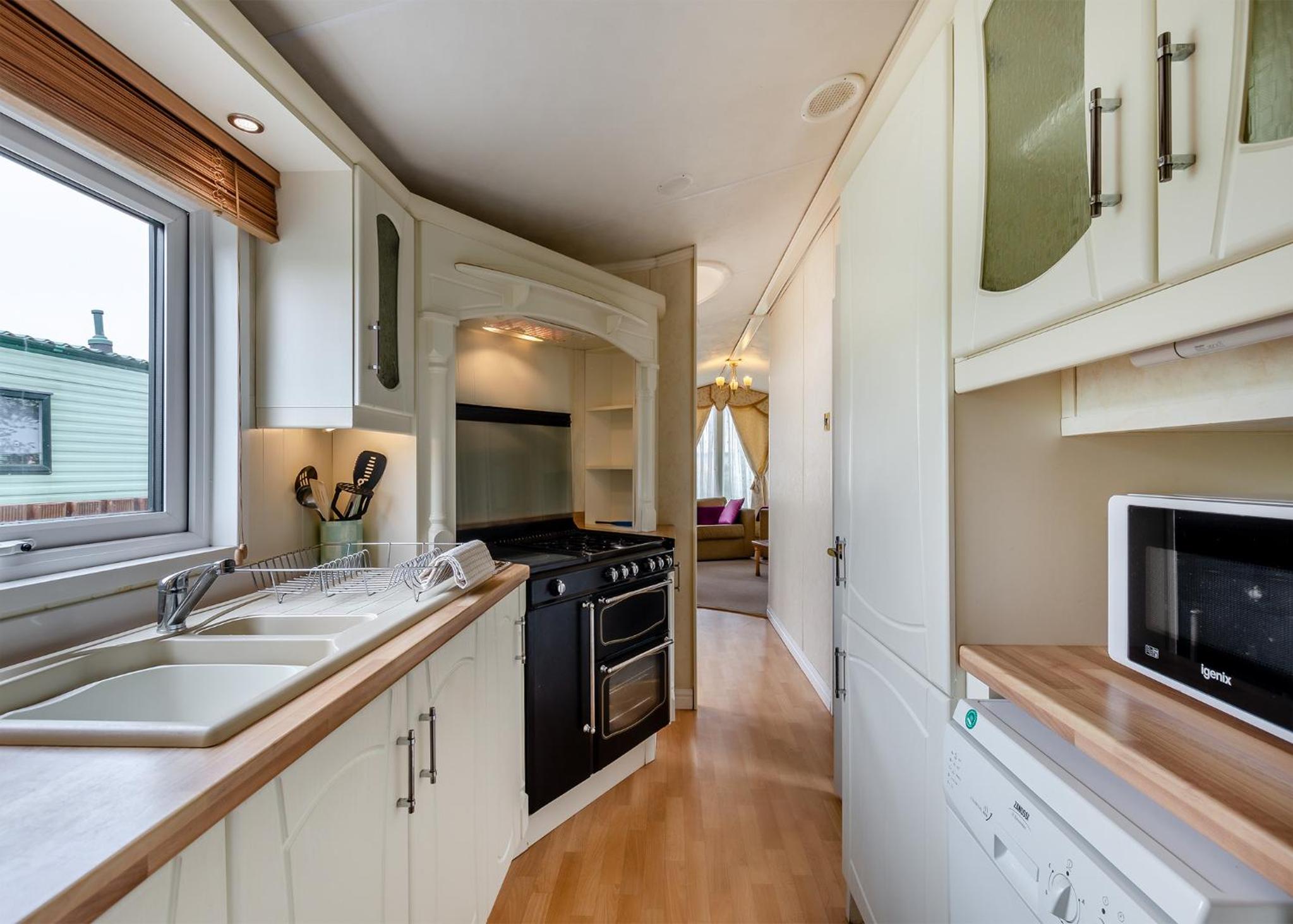 Two-Bedroom Mobile Home photo 2