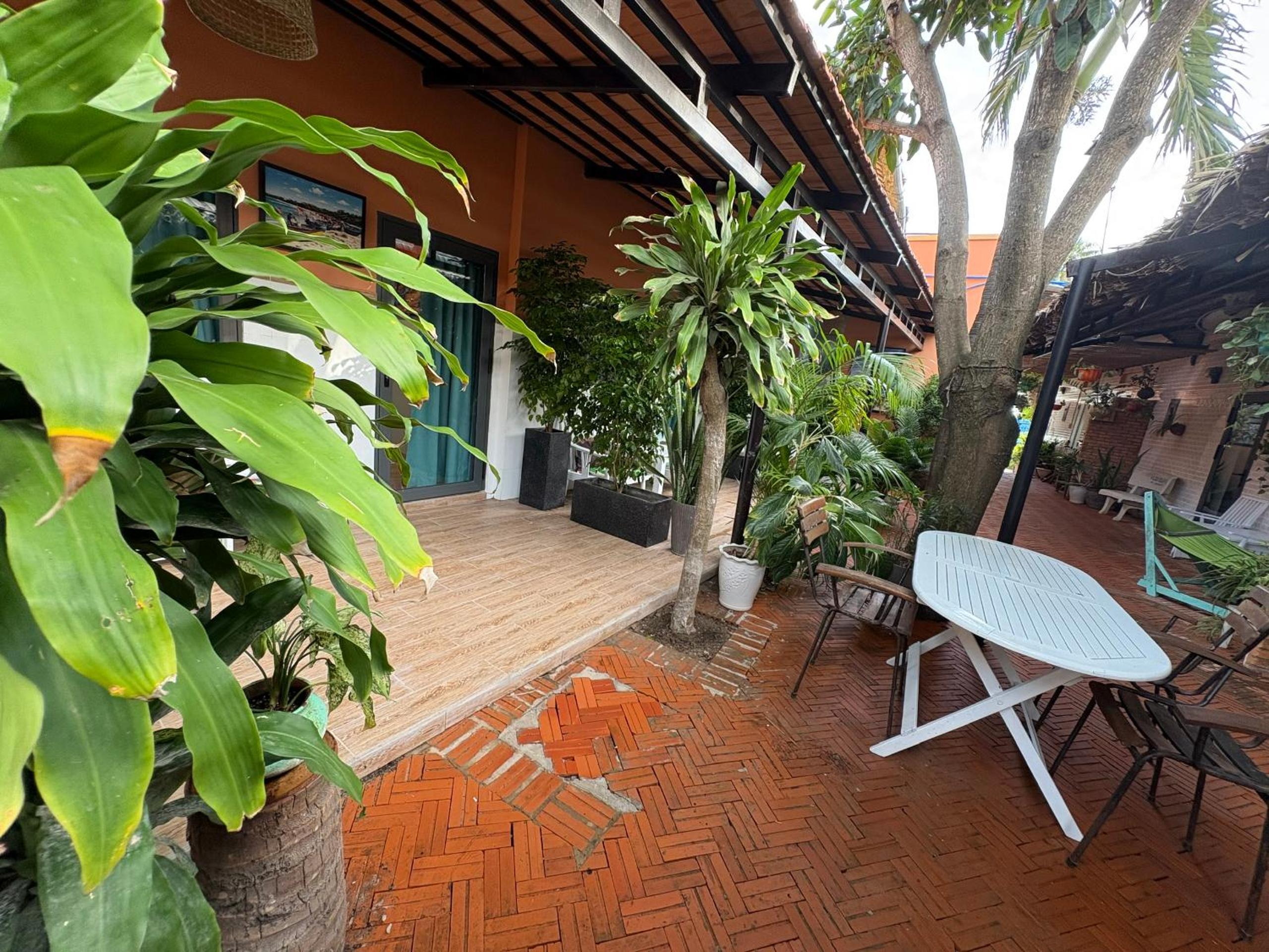 King Room with Garden View photo 2