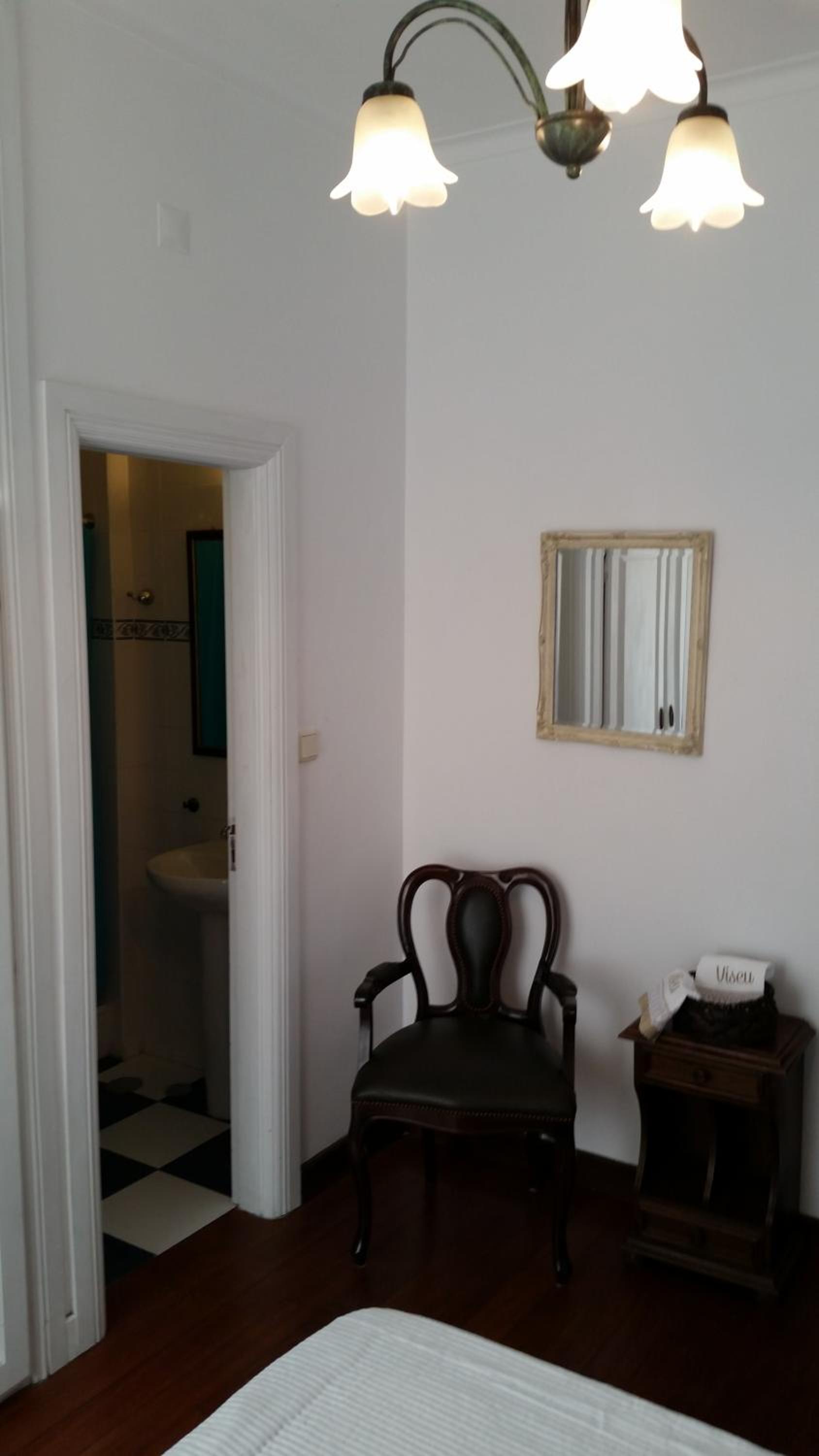 Double Room - Photo 8