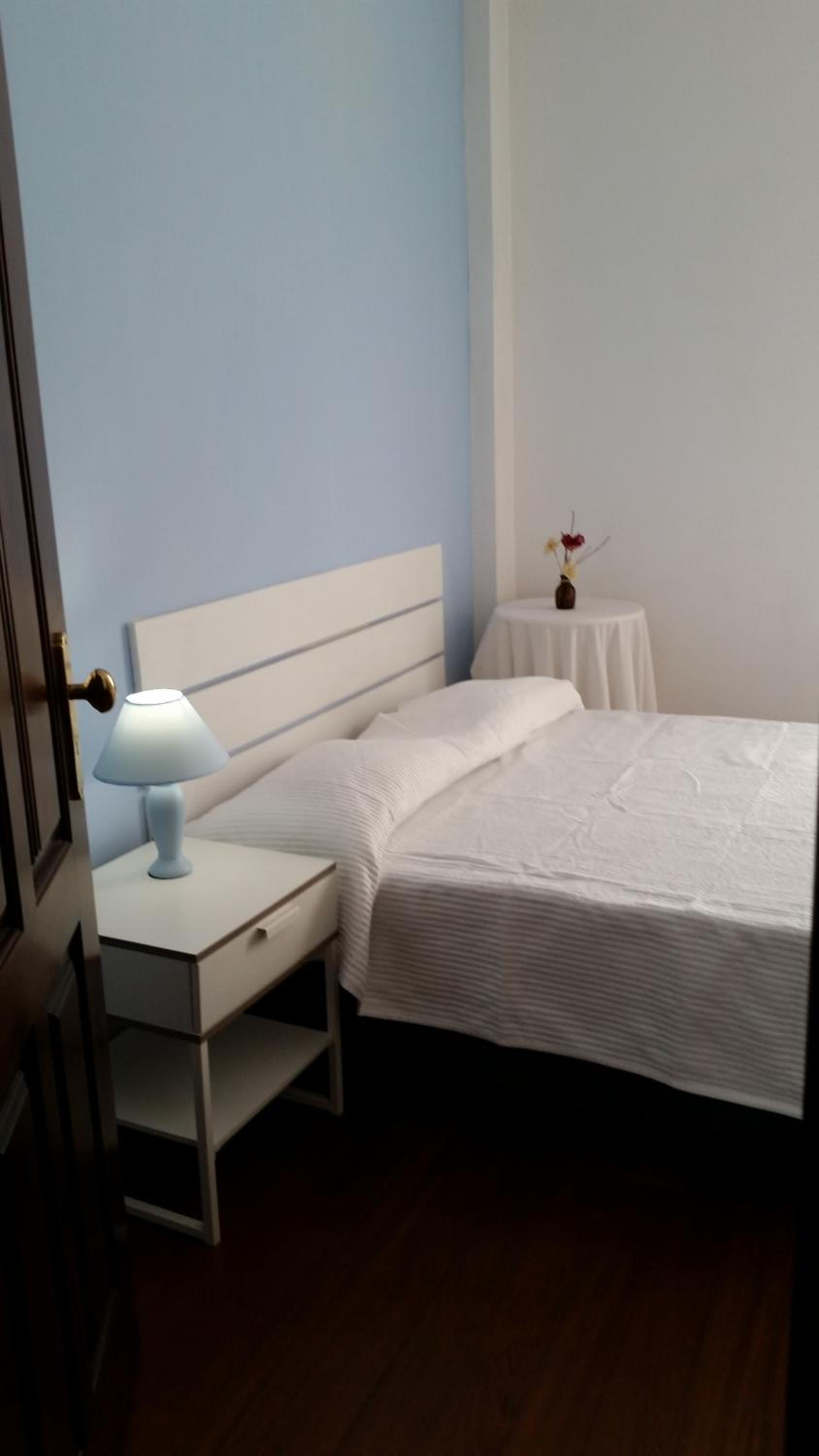 Double Room - Photo 6