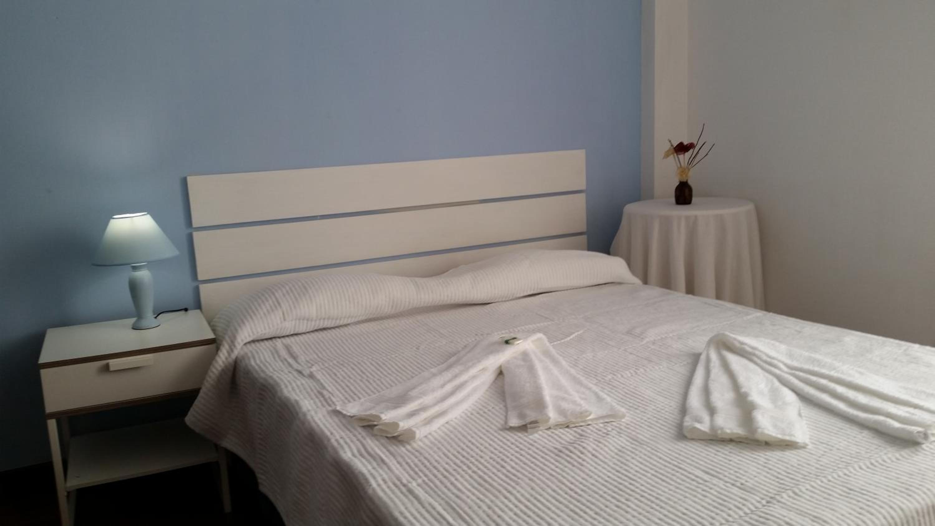 Double Room - Photo 4