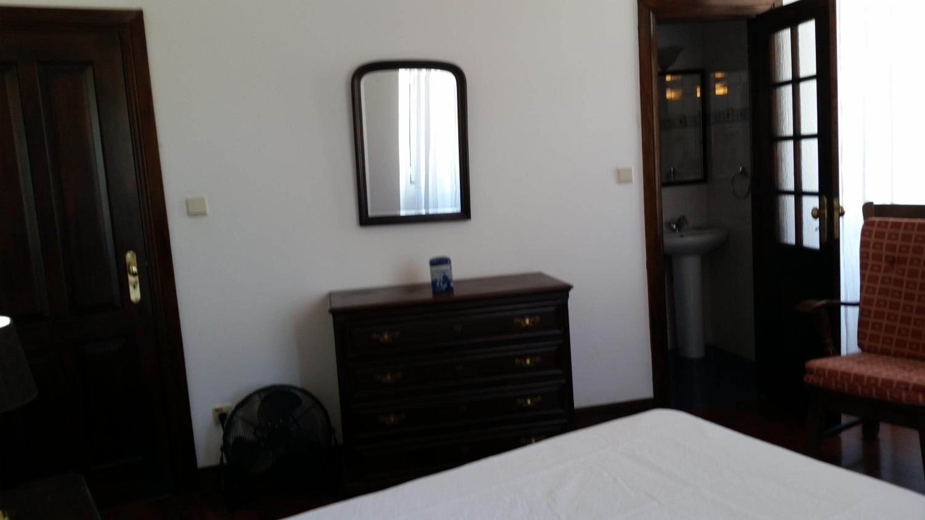 Suite - Photo 2