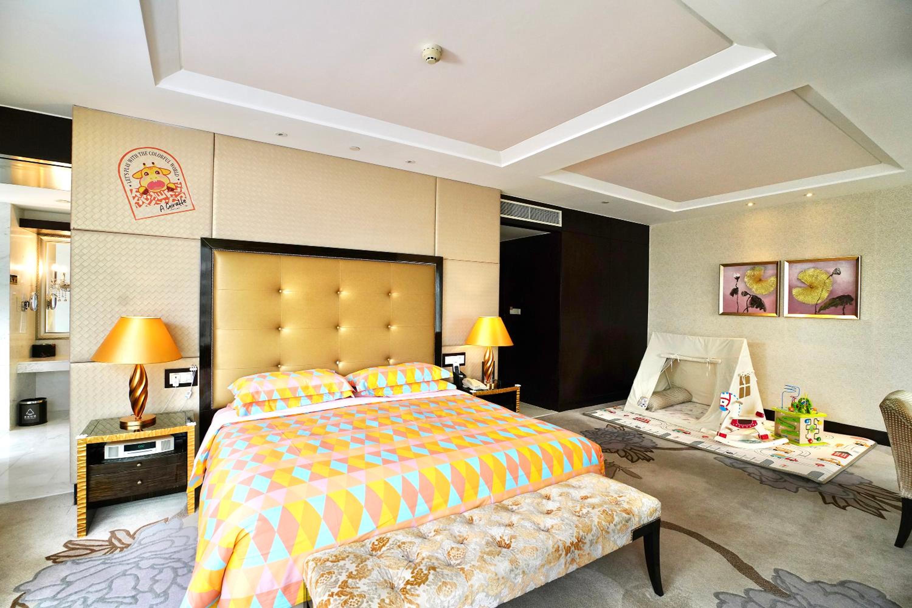 1 King Junior Suite Kids Theme - Photo 1
