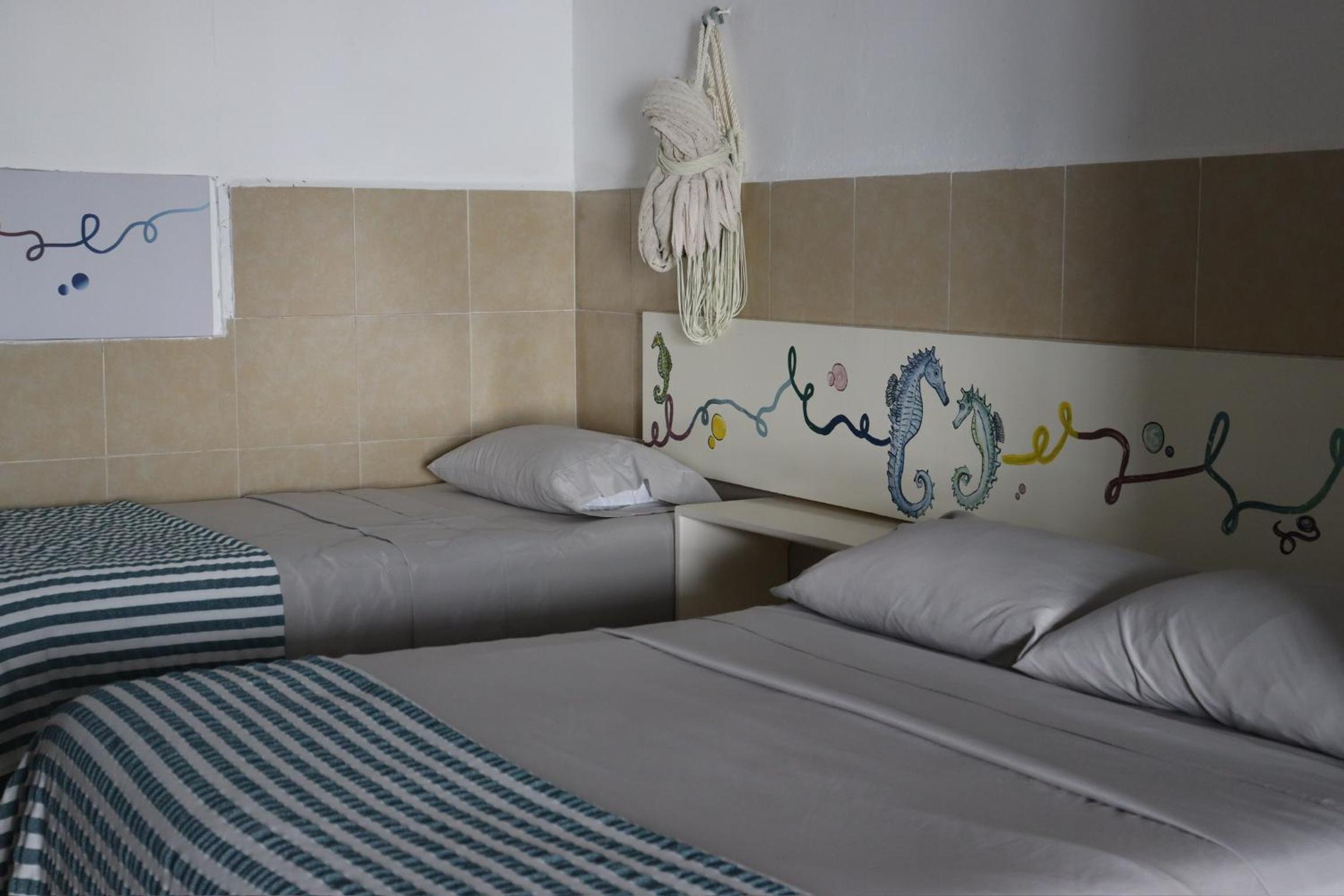 Twin Room with Pool View photo 1