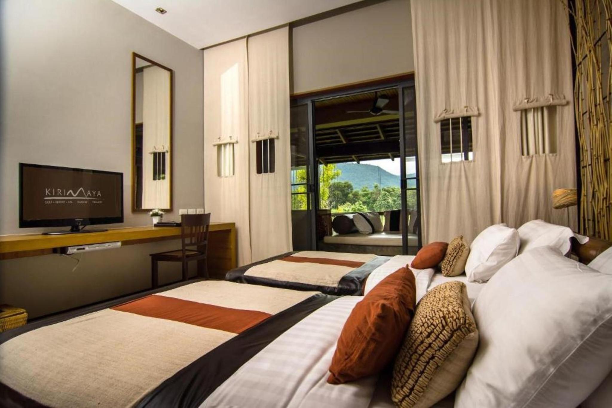 Plantation View Twin Room