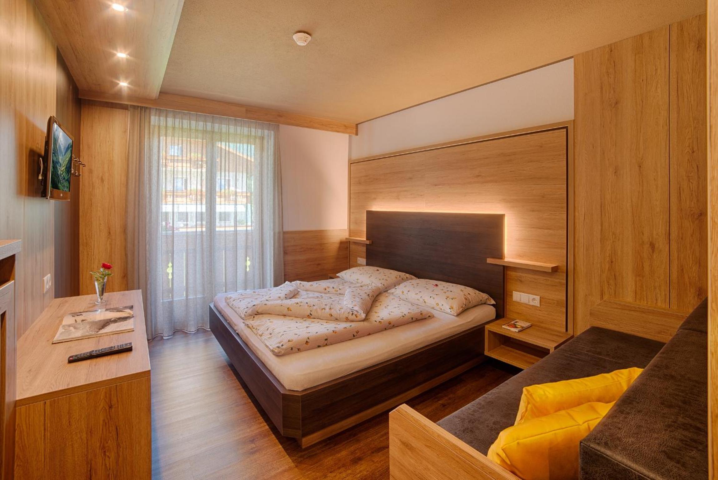 Double Room with Balcony photo 3