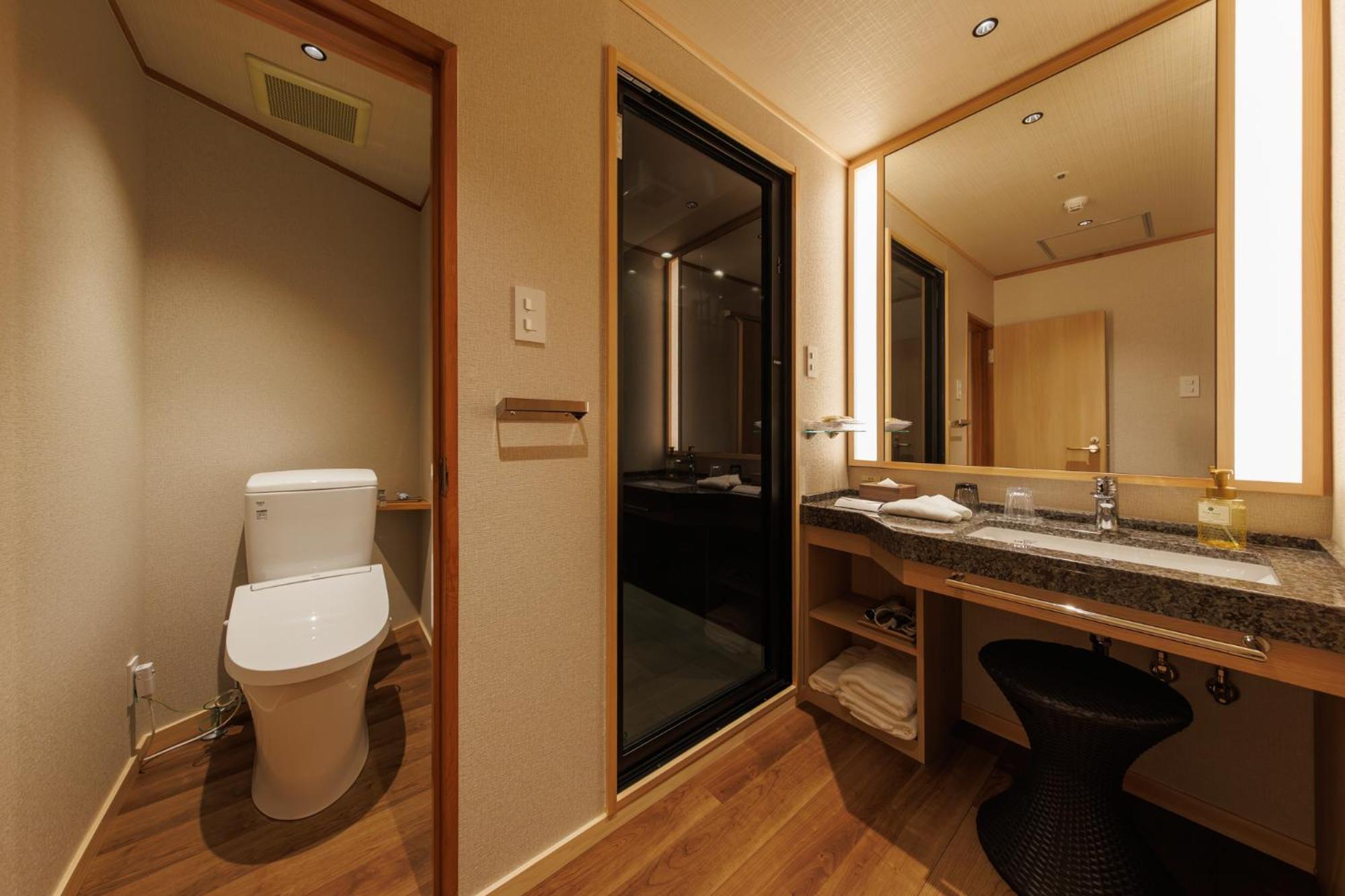 Deluxe Twin Room photo 2
