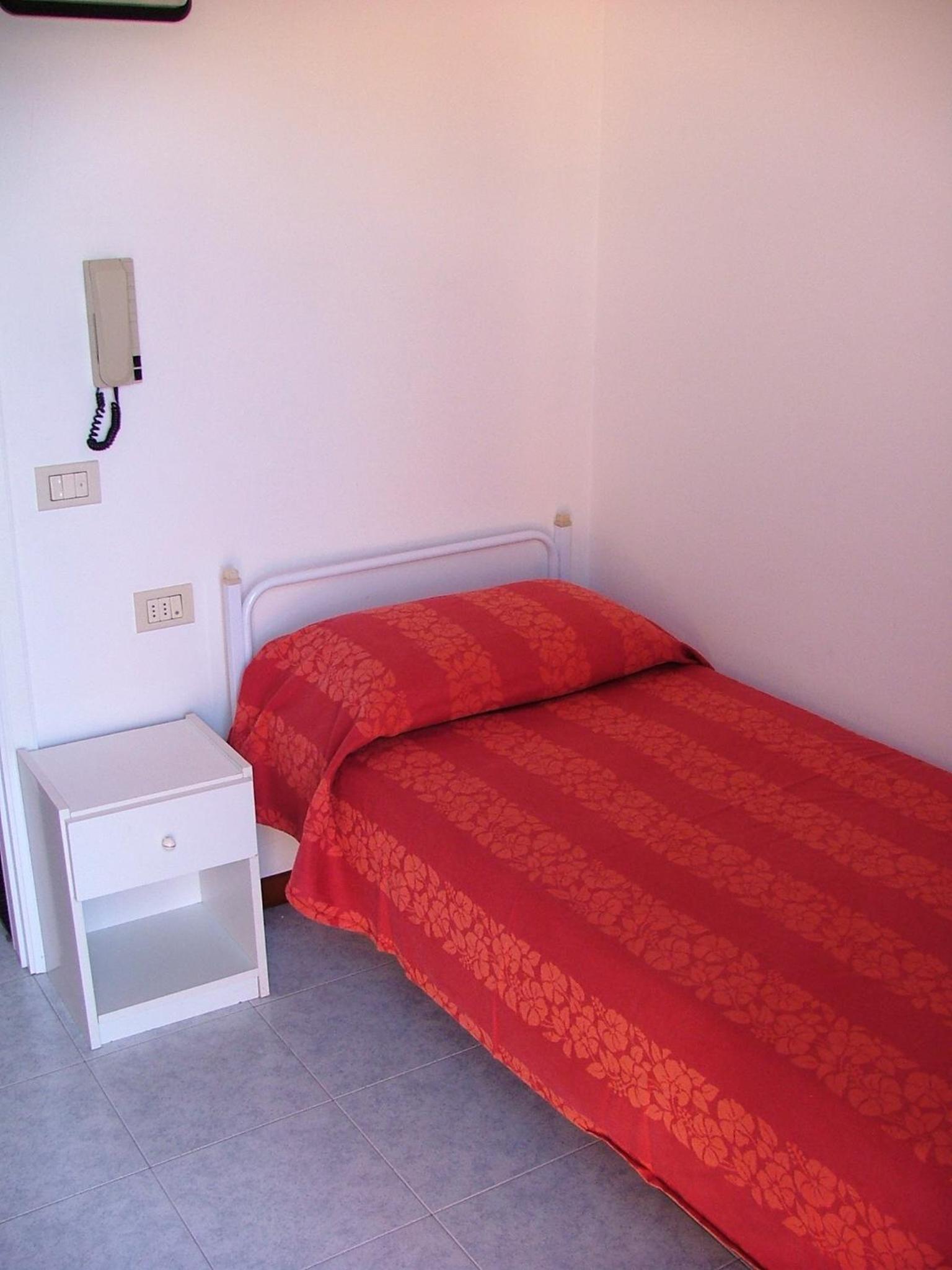 Two-Bedroom Apartment (4 Adults) - Split Level photo 3
