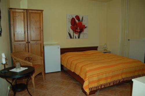 Double Room - Photo 5