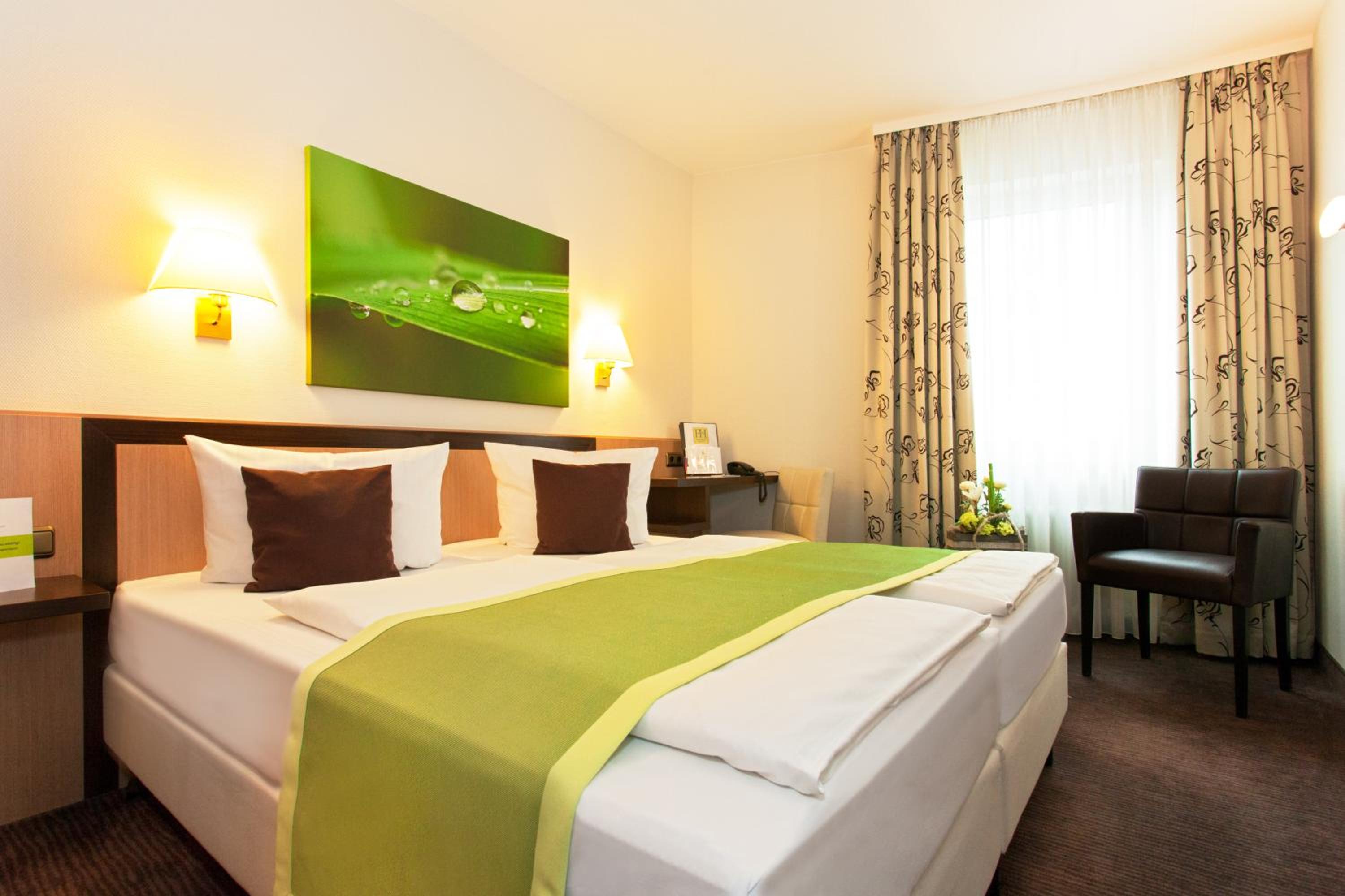 Standard Double Room - Photo 1