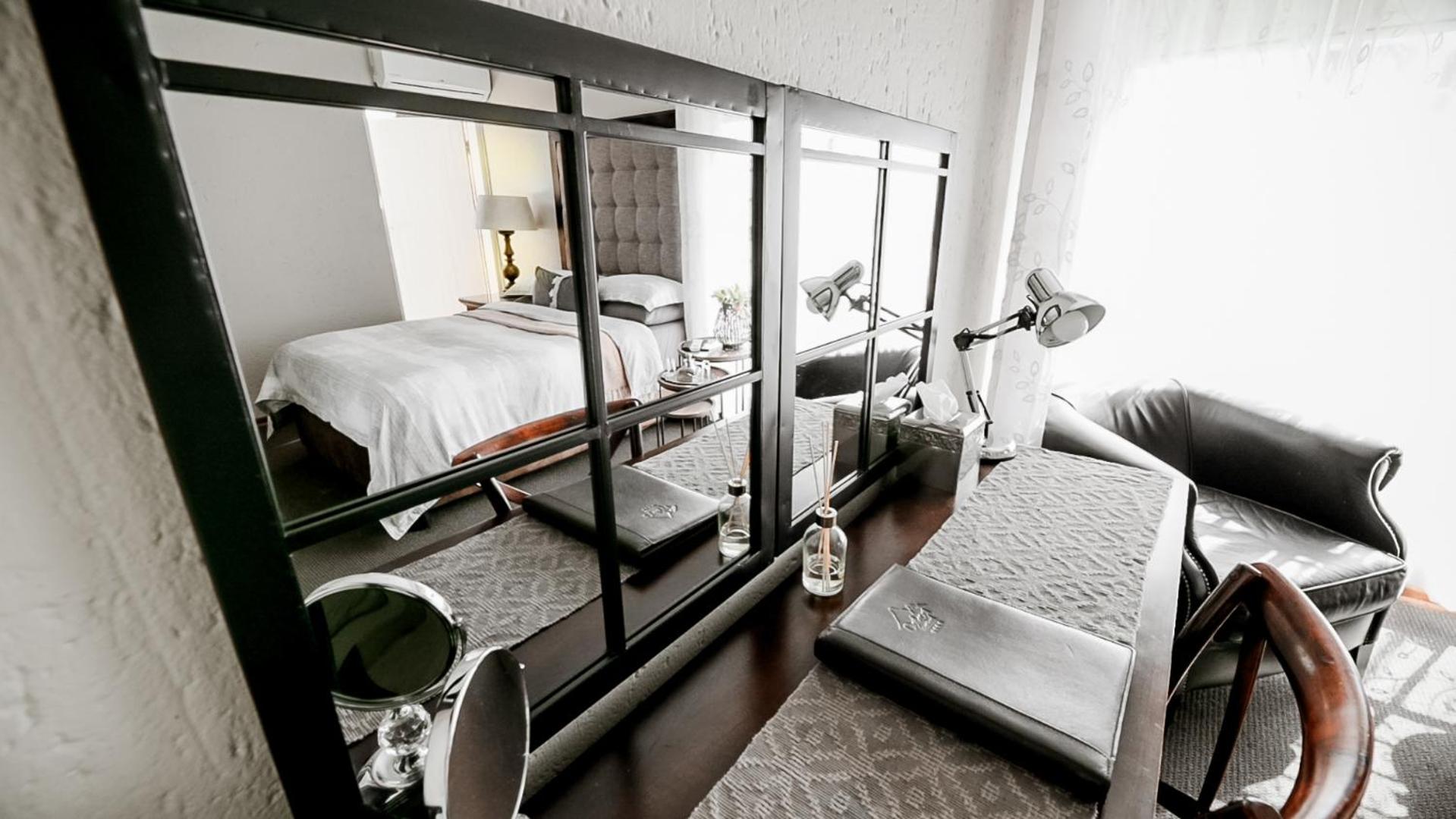 Single Room photo 3