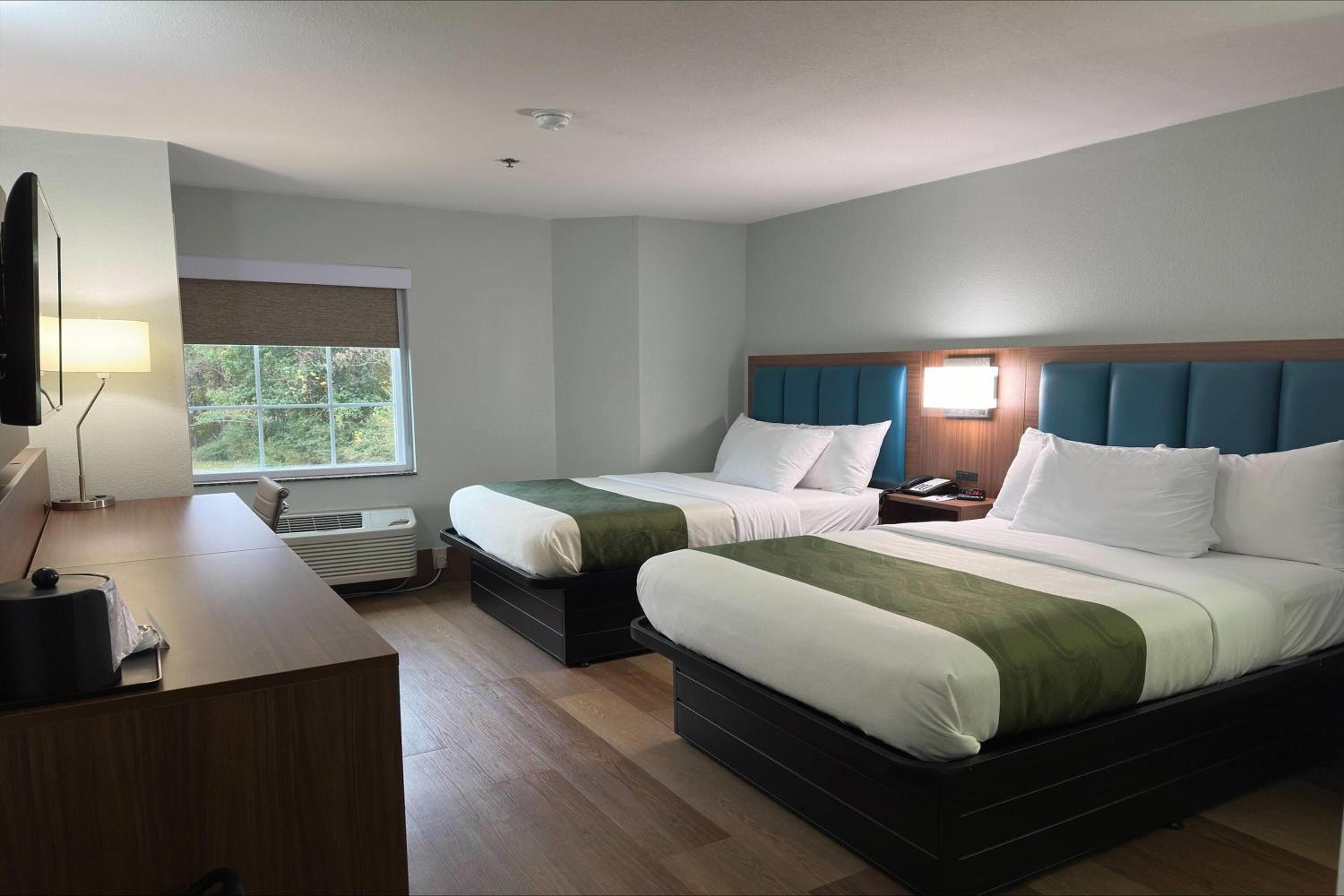 Double Room with Two Double Beds - Non-Smoking photo 1