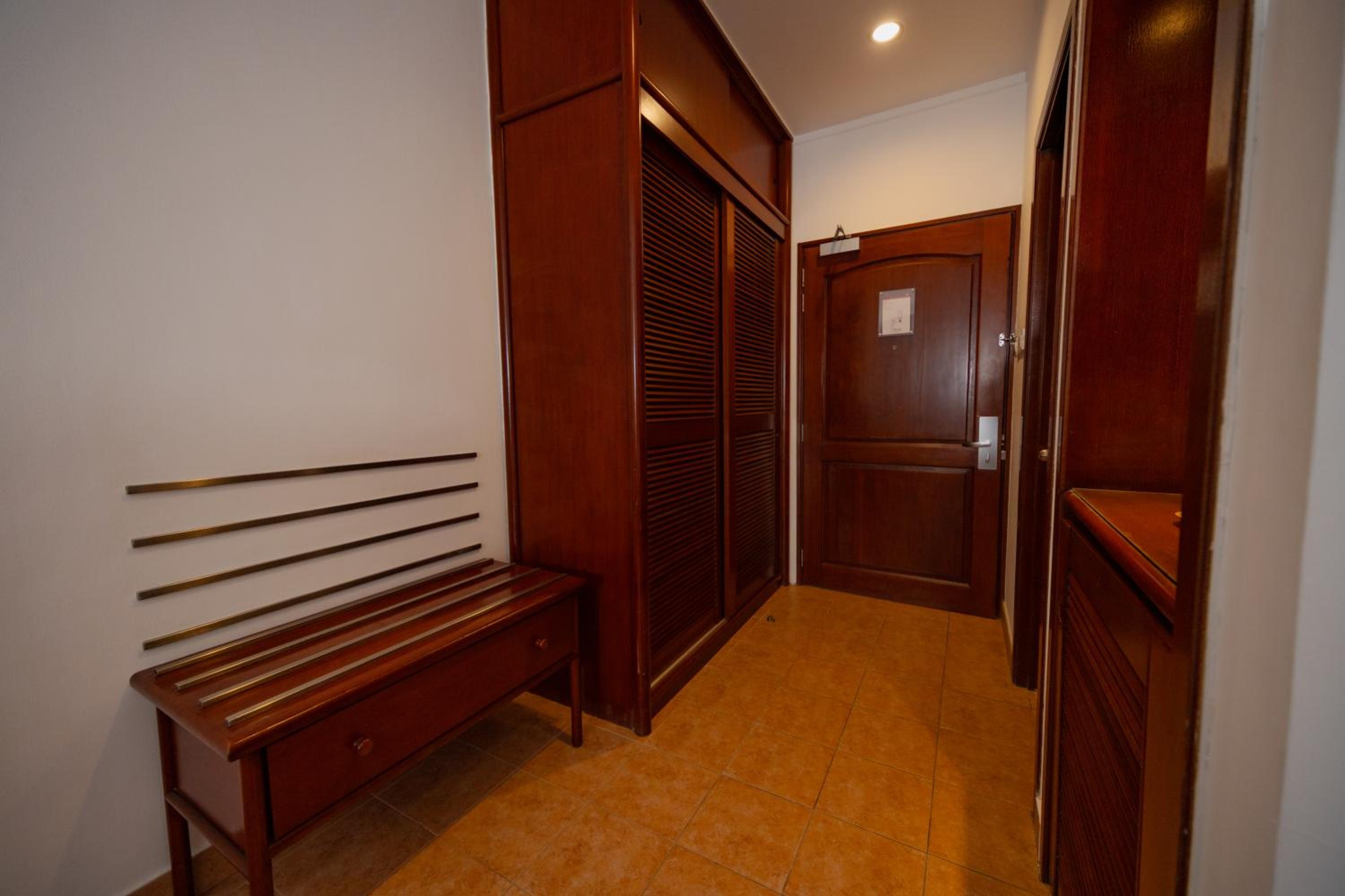 Superior Family Room
