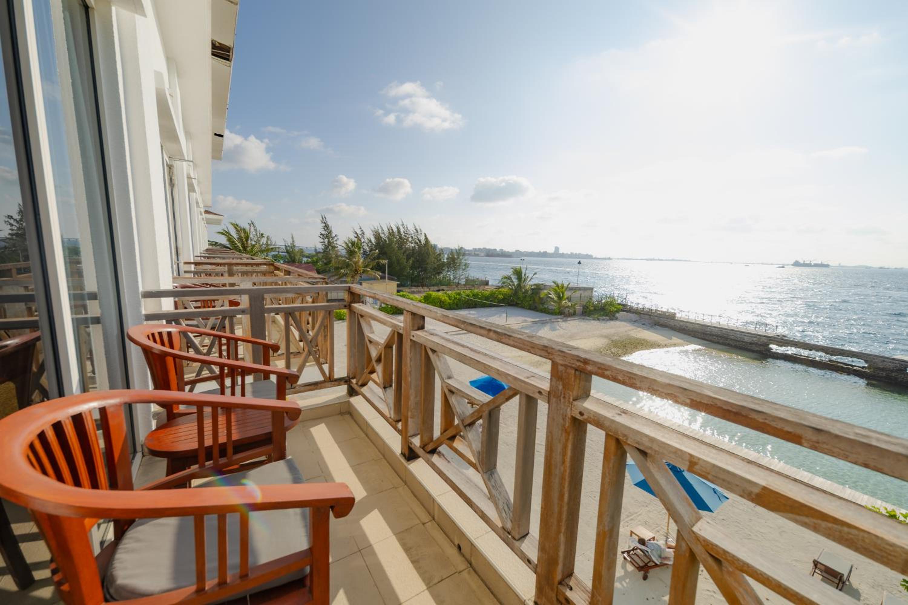 Deluxe Seaview View Twin photo 2