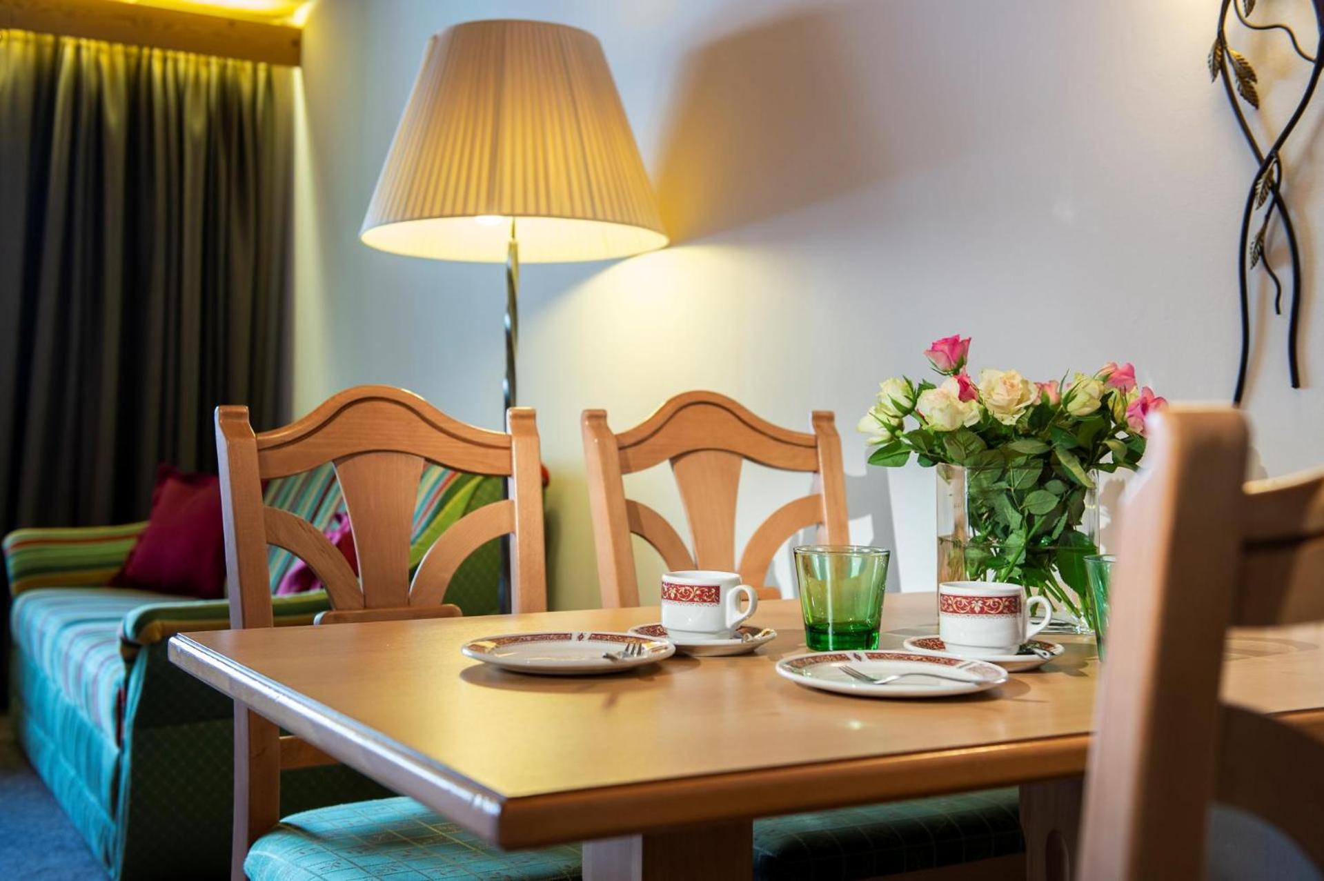 Two-Bedroom Apartment with Balcony photo 3