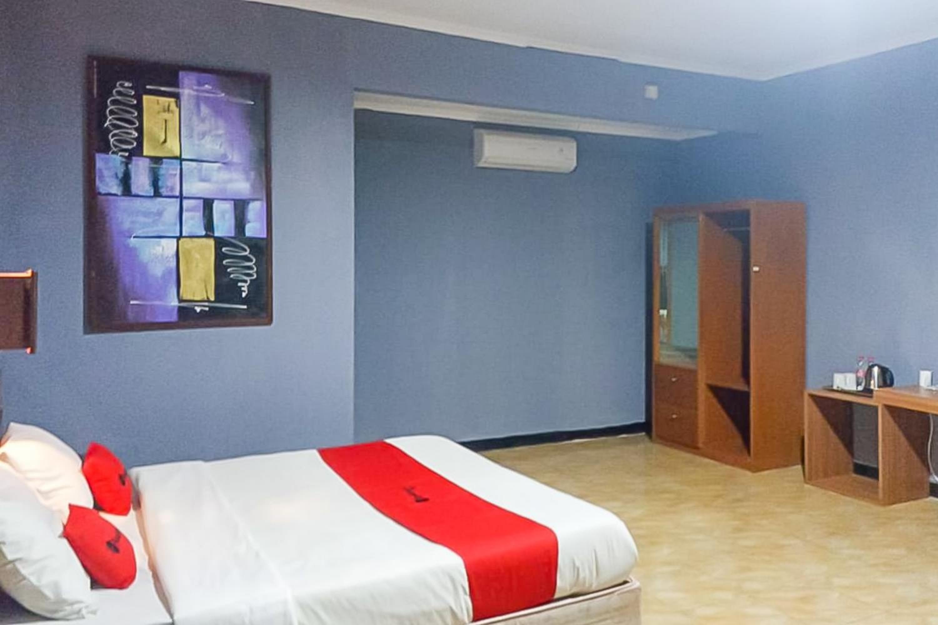 Suite - Photo 2