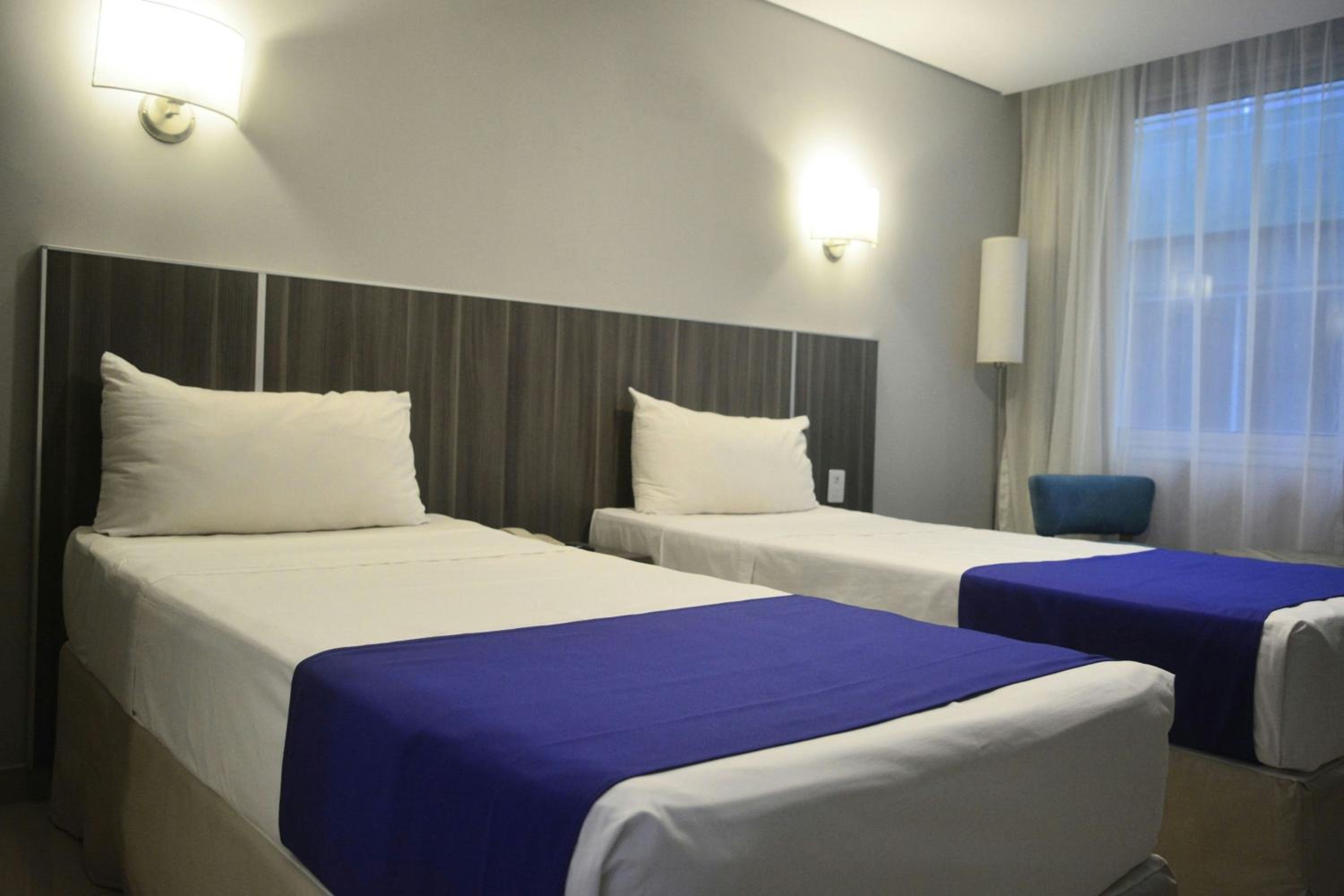 Standard Twin Room with Limited View