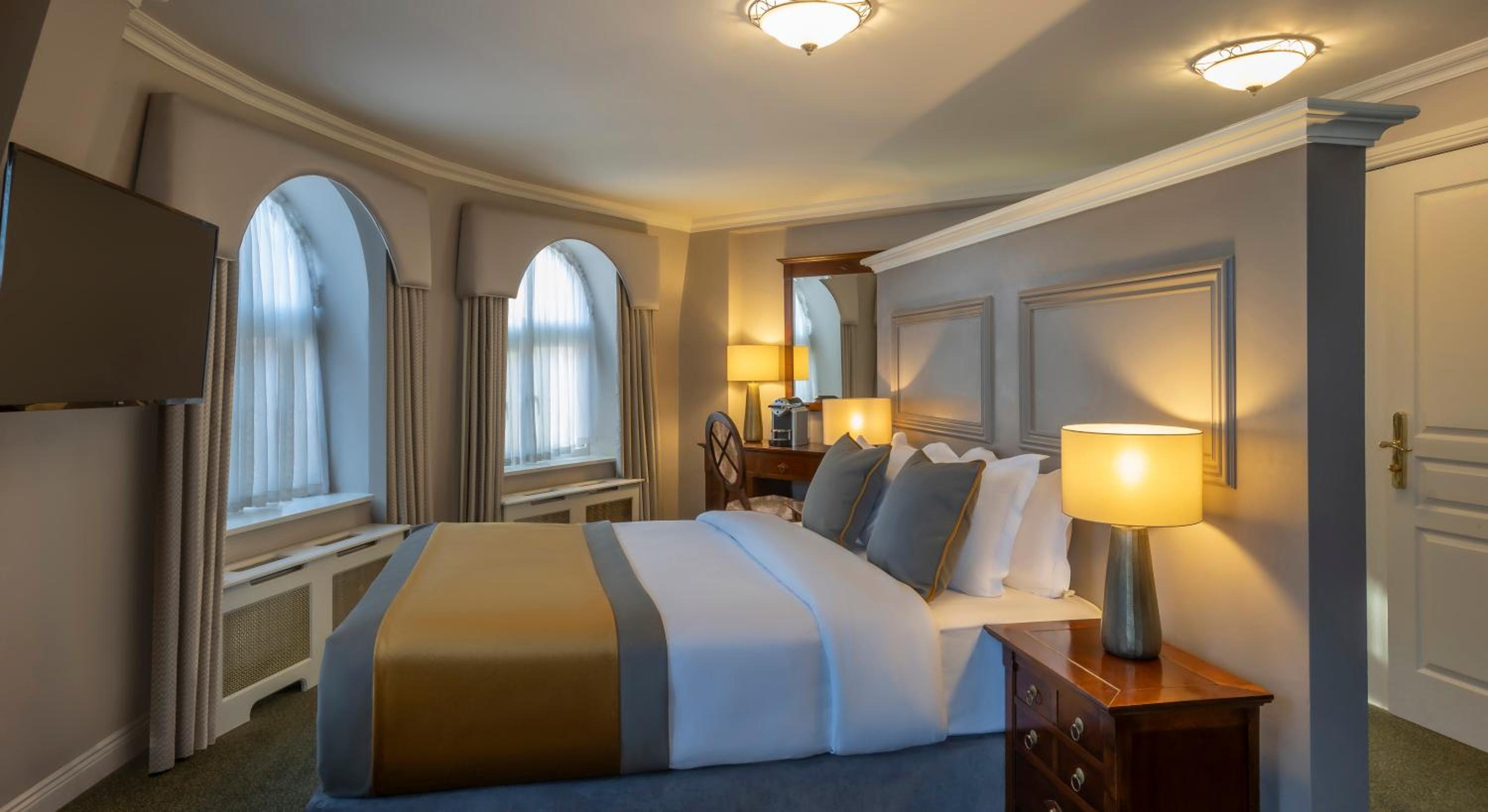 Executive Suite
