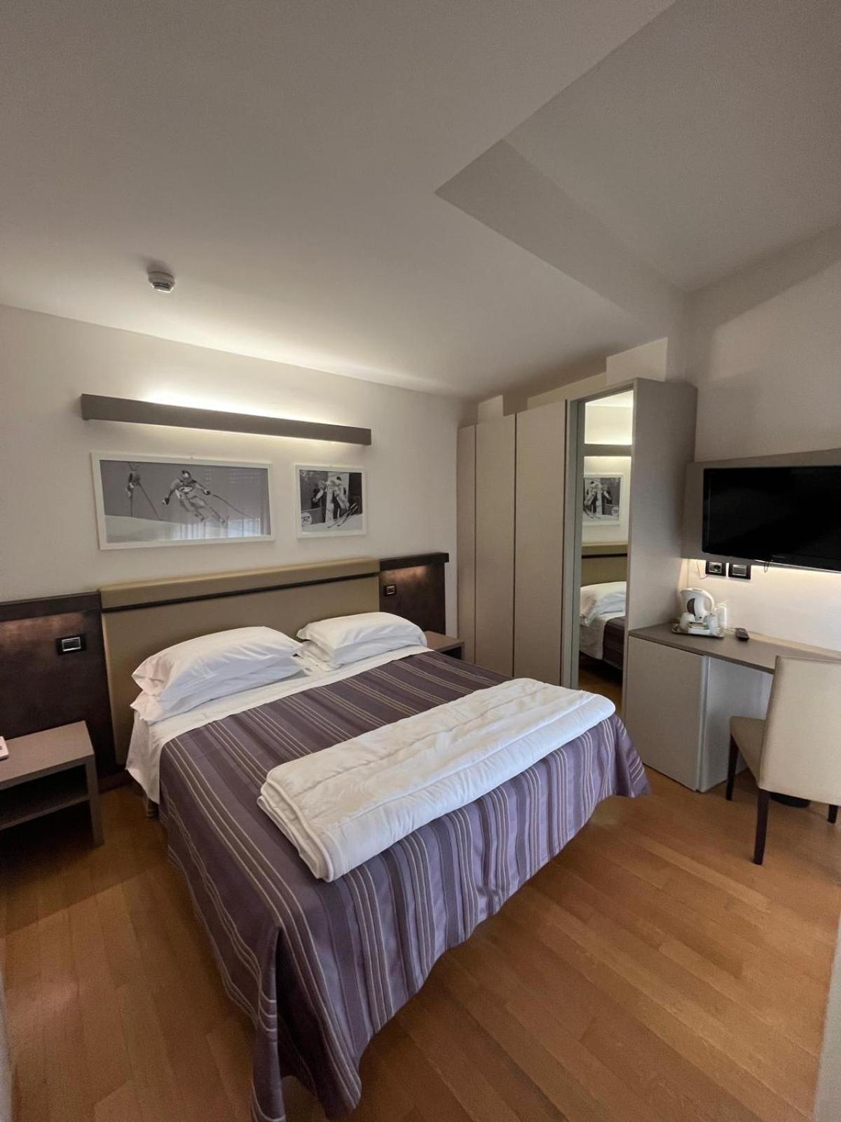Small Double Room photo 2