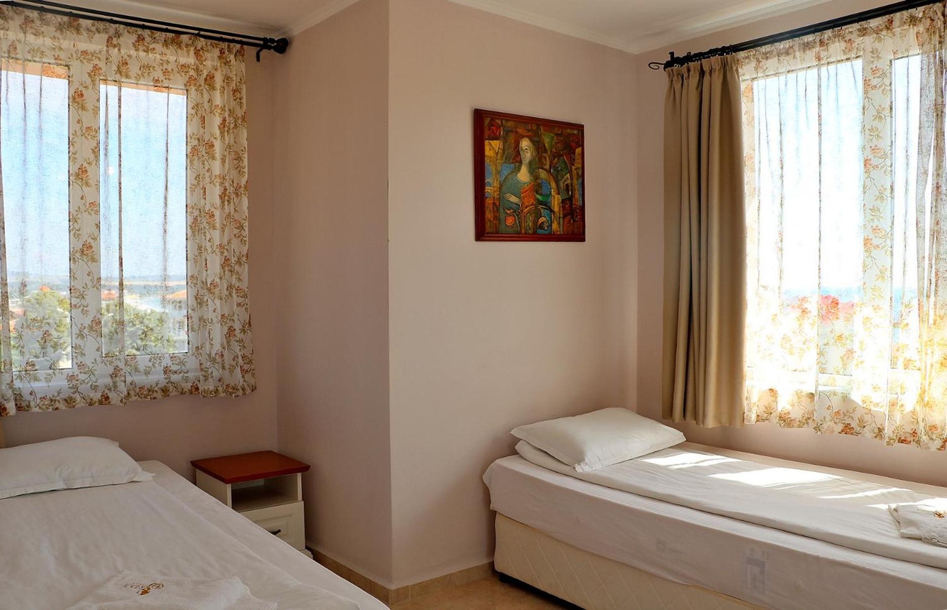 Two-Bedroom Deluxe Apartment with Balcony photo 2