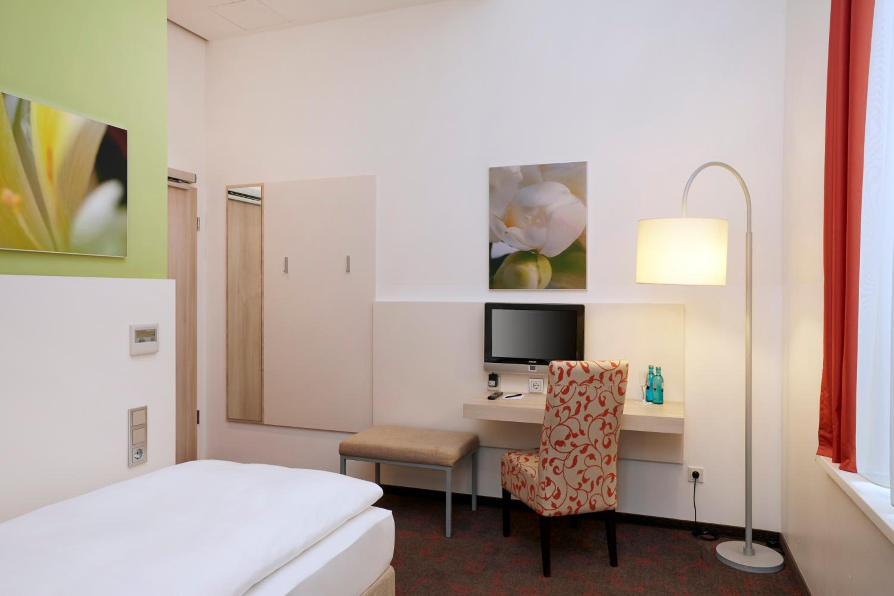 Comfort Single Room