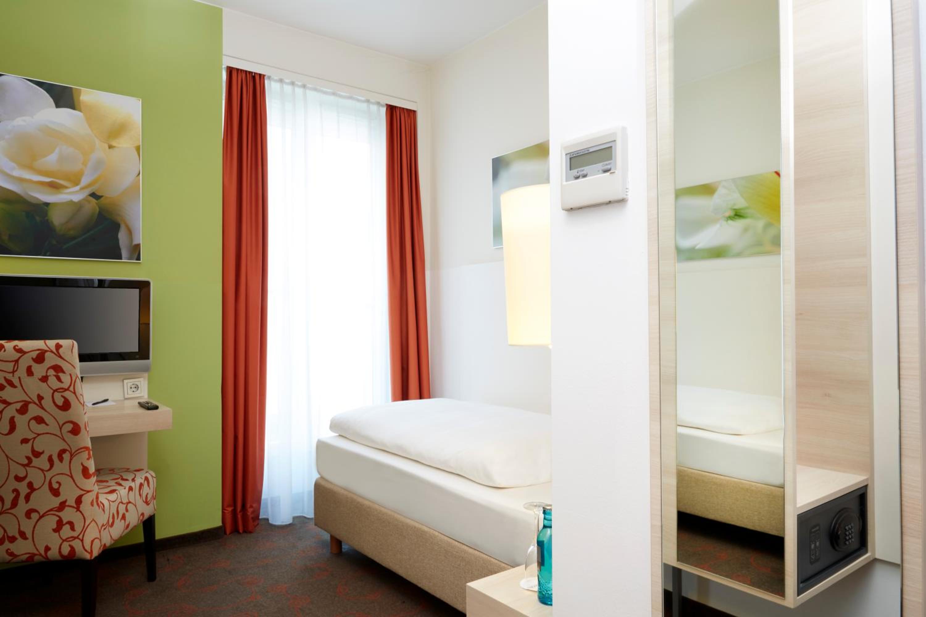 Comfort Single Room