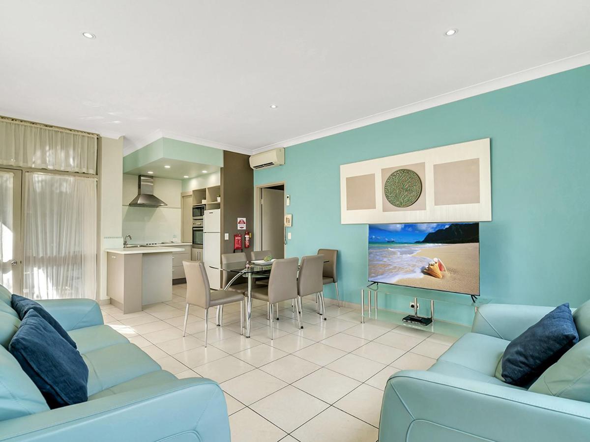 Two-Bedroom Apartment with Garden View photo 2