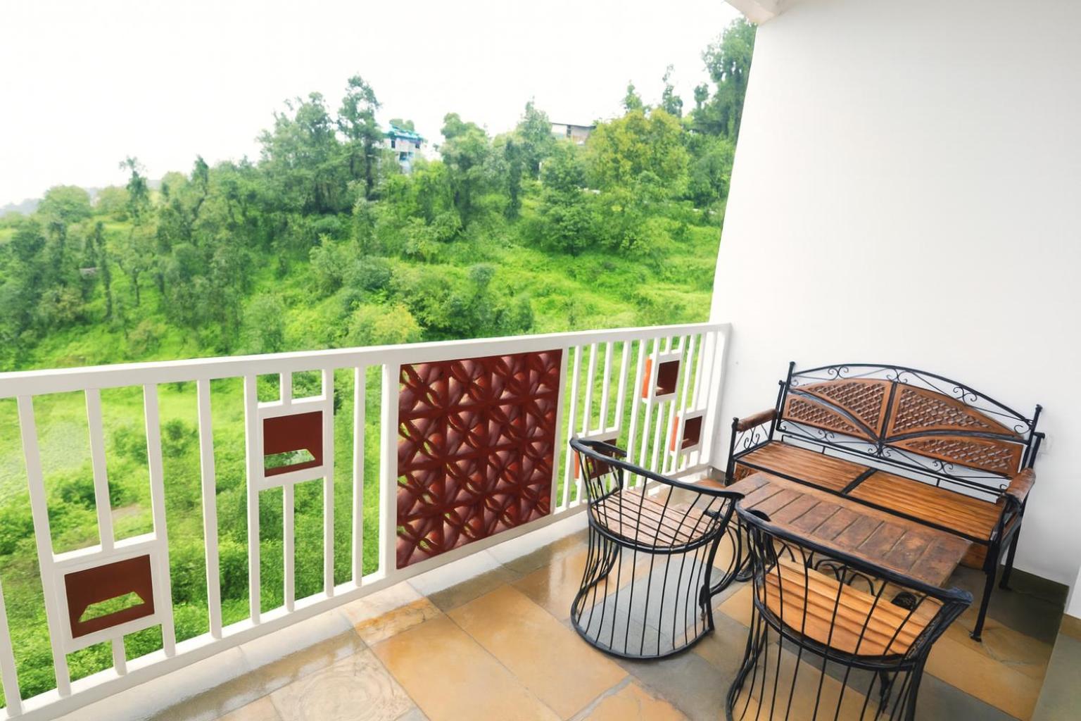 King Room with Mountain View photo 3