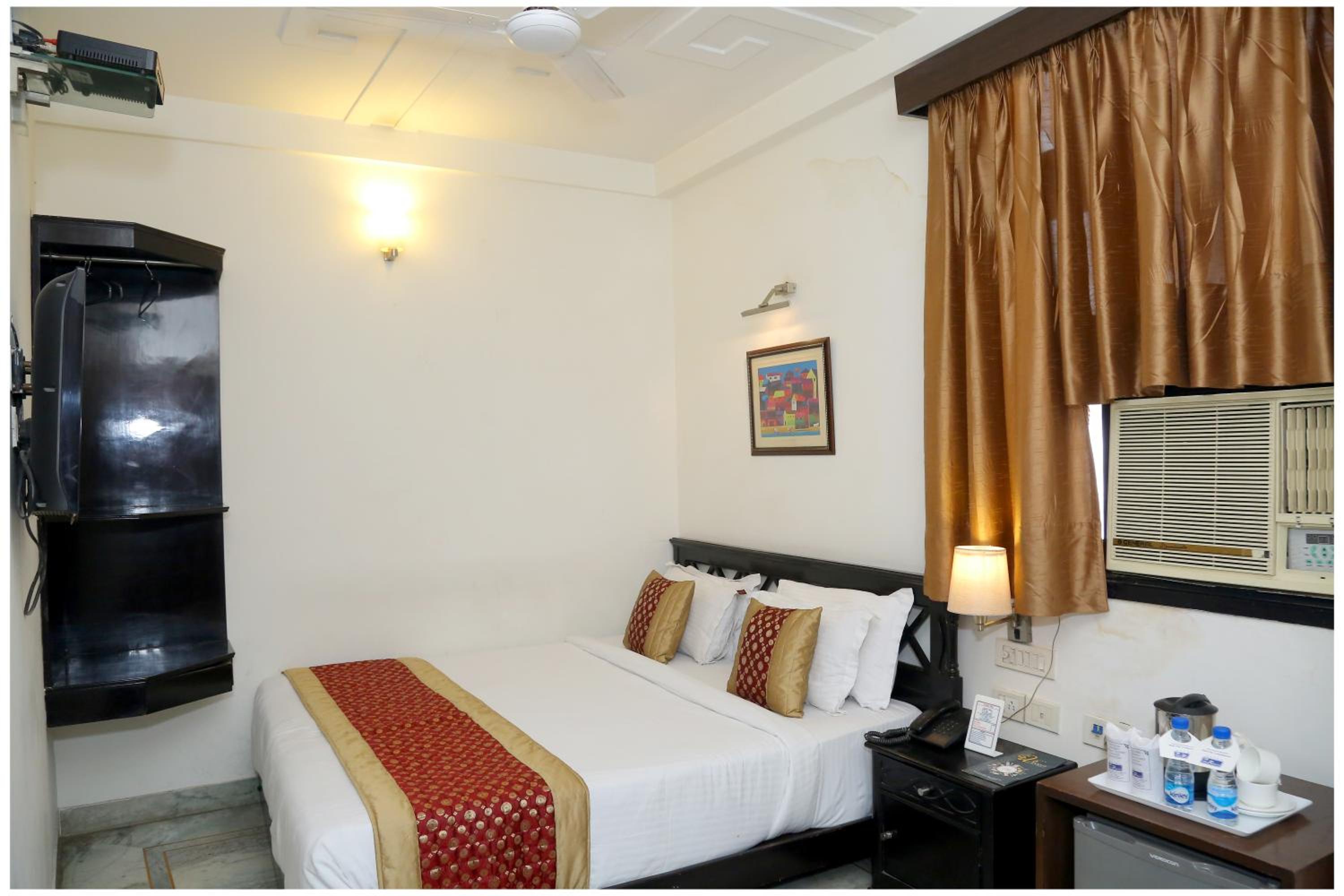 Economy Room - Photo 3