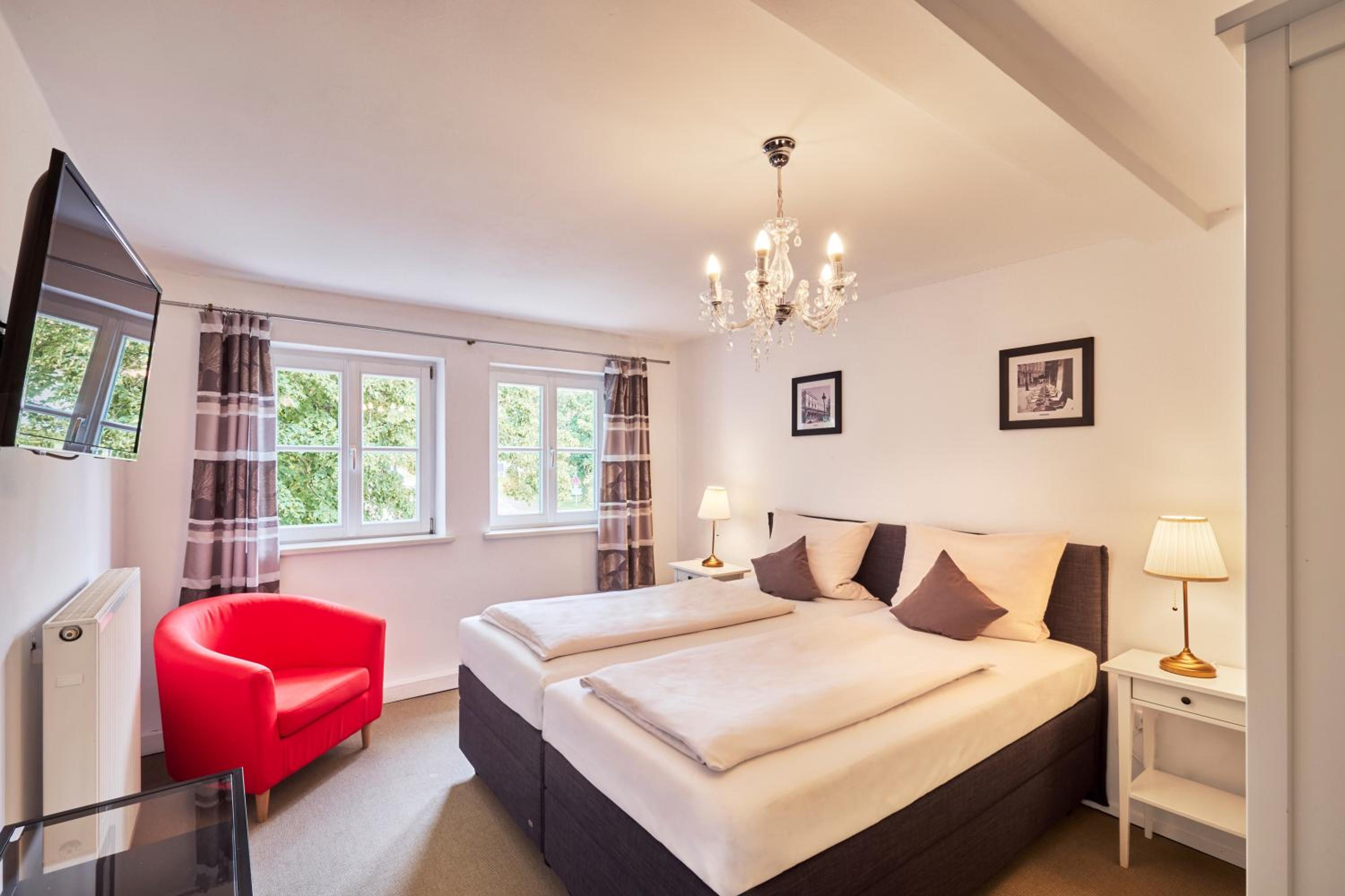Double Room - Photo 3