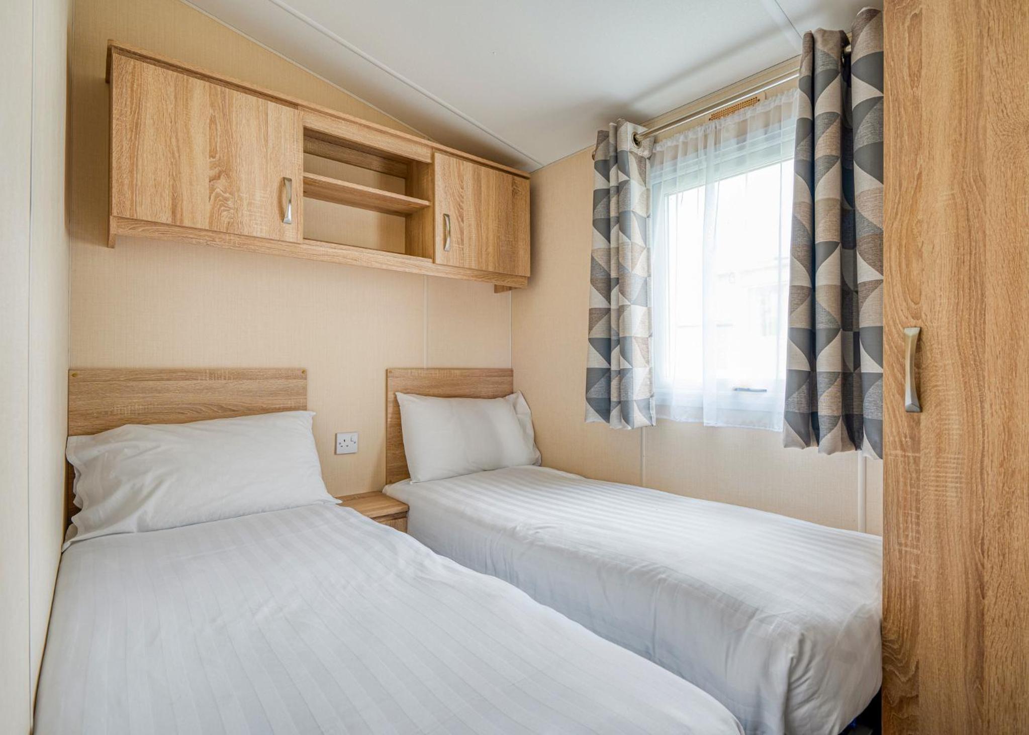 Mobile Home 3