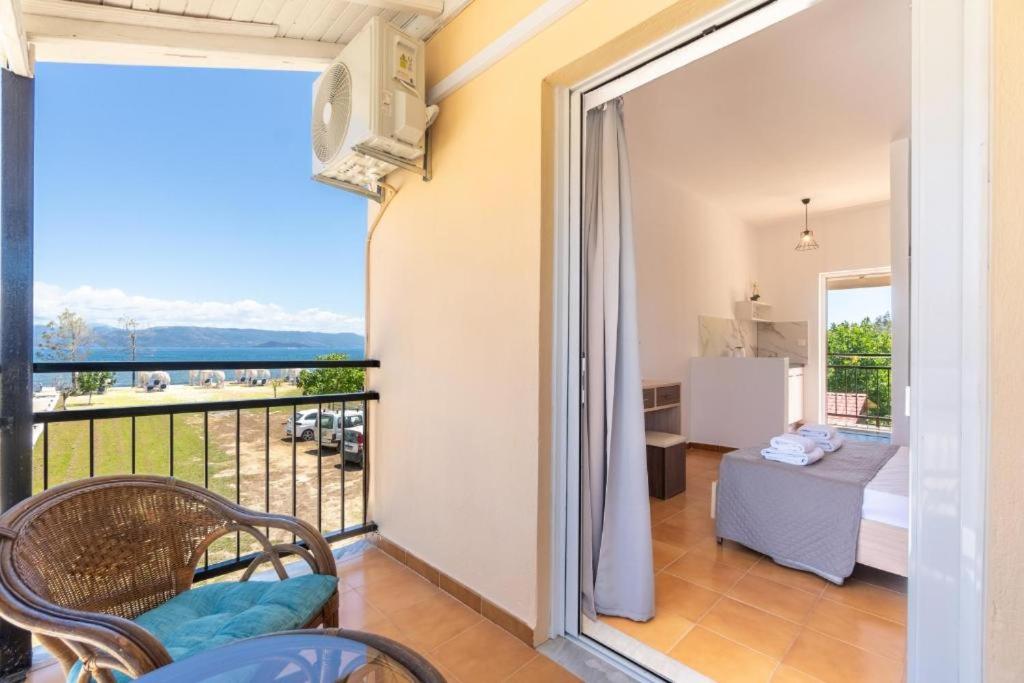 Superior Room with Seaview Balcony - Main Building photo 3