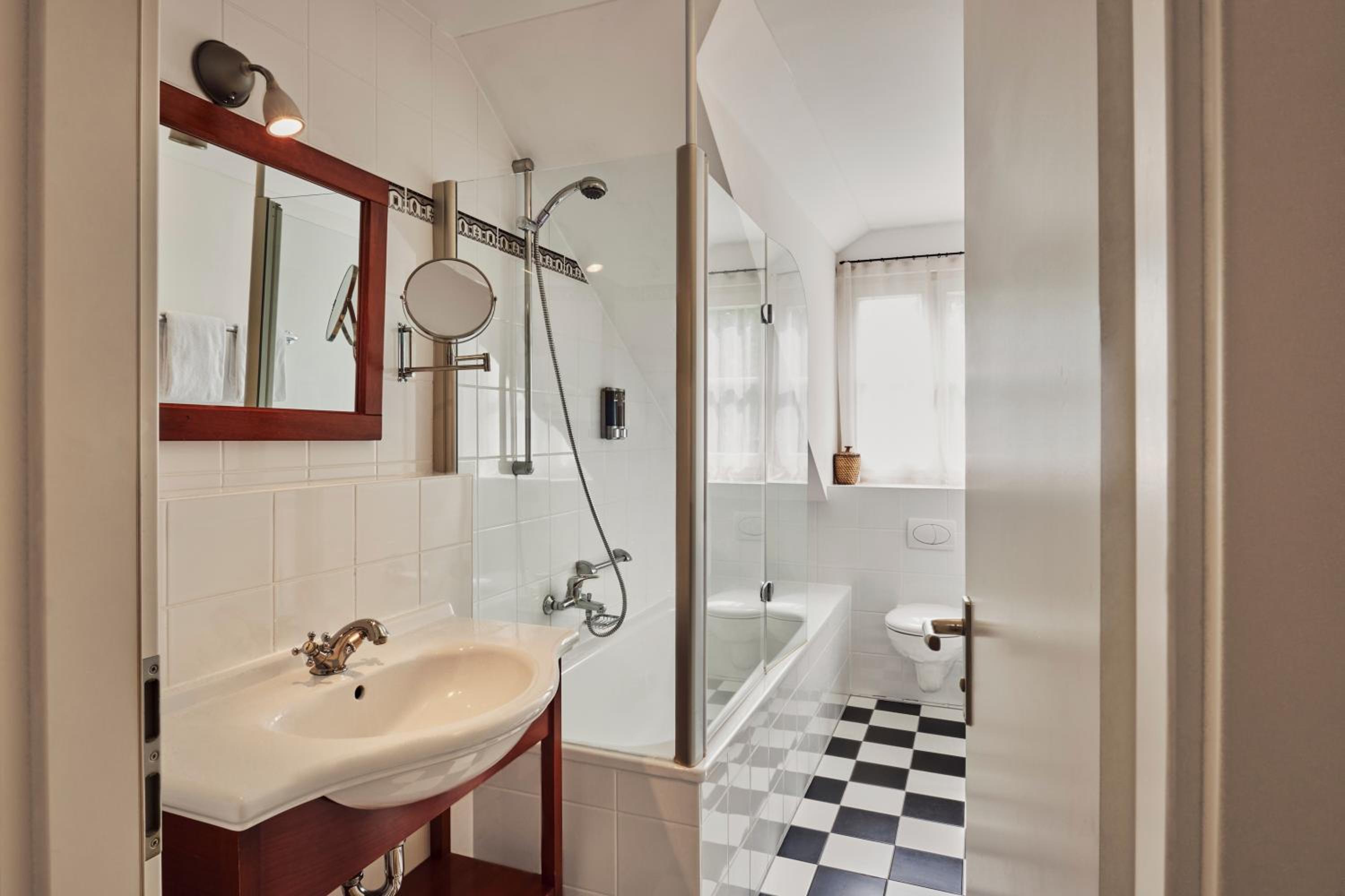 Double Room - Photo 2
