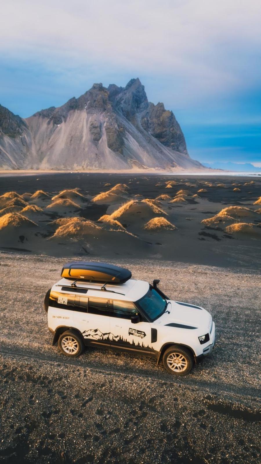 Land Rover Defender 110 / 4x4 (with heater) photo 2