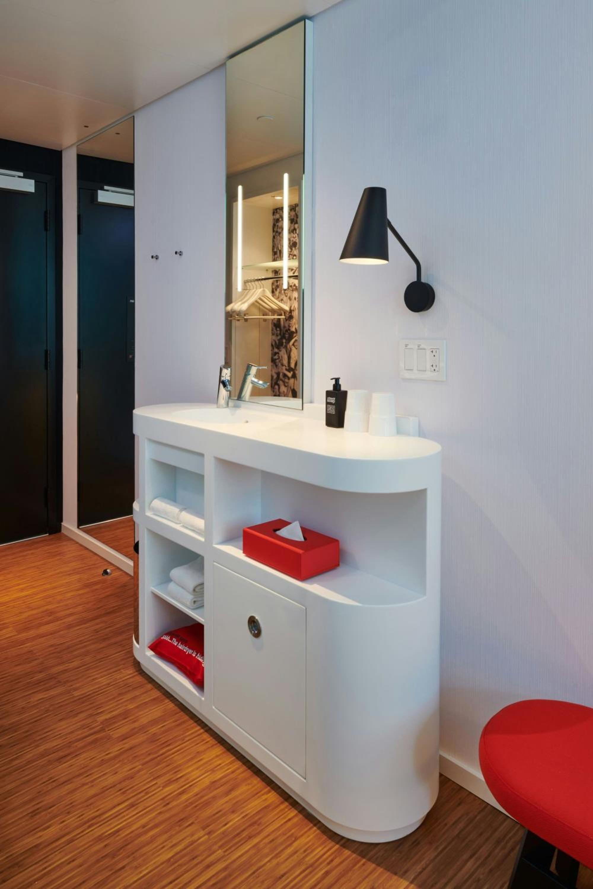 King Room - High Floor - Photo 8