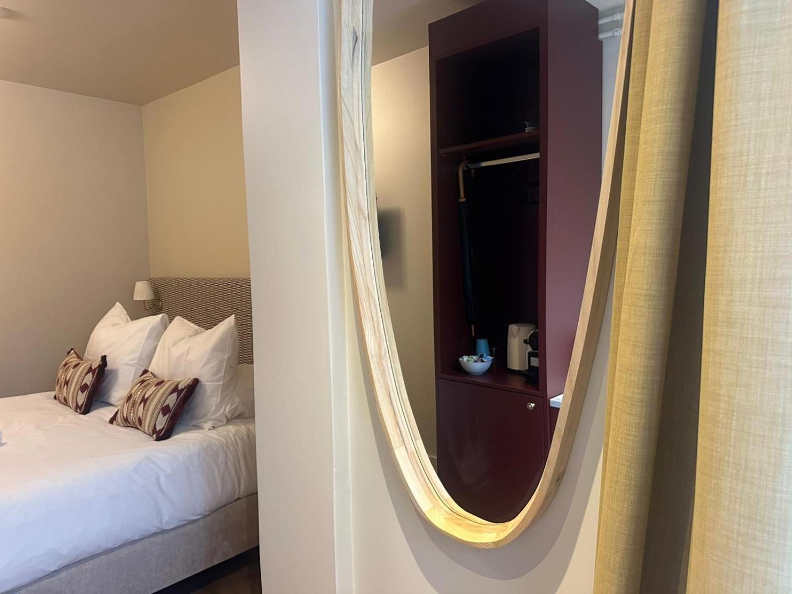 Comfy Double Room thumbnail 5
