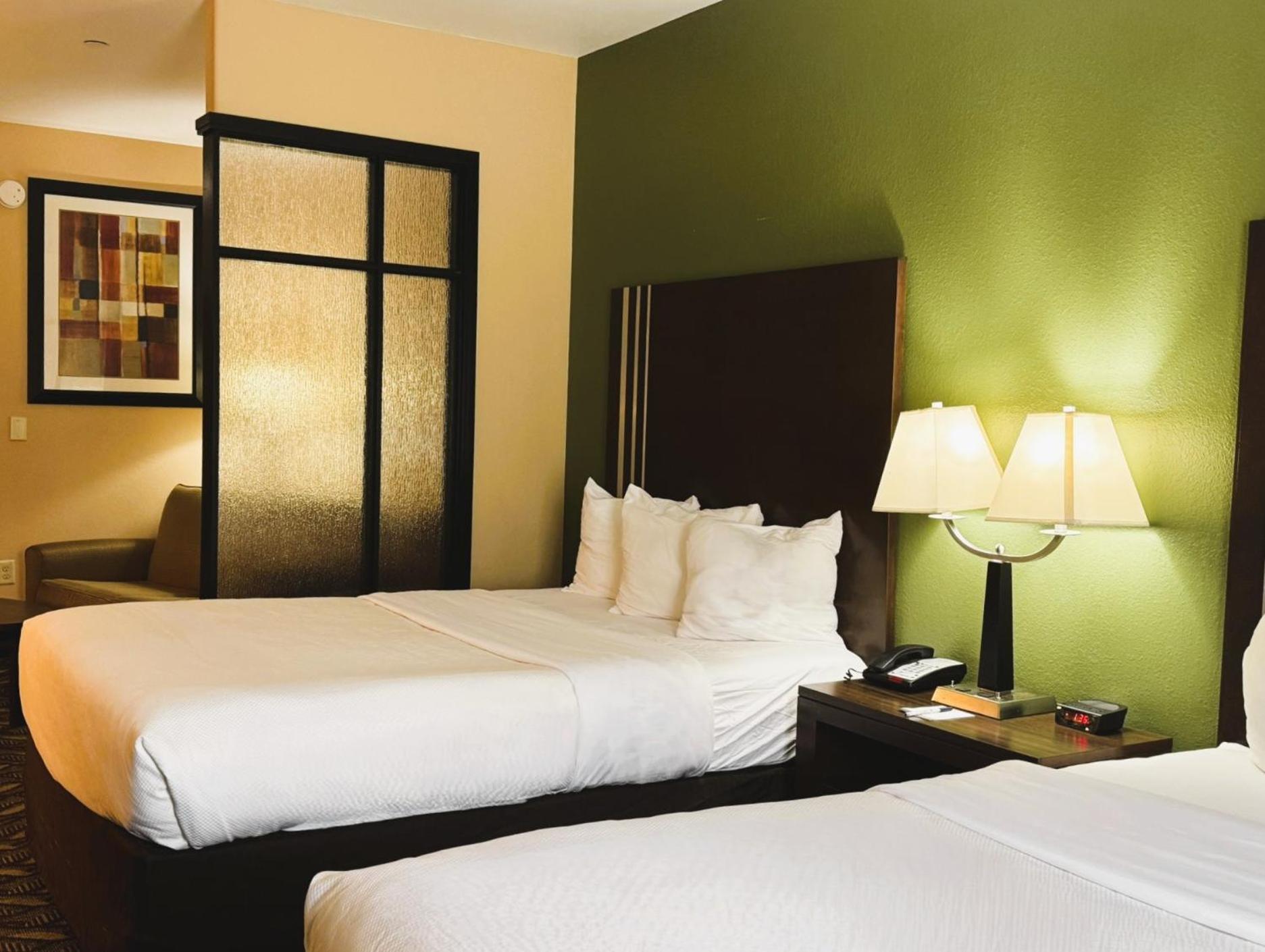 Queen Room with Two Queen Beds, Mobility Access and Bathtub with Grab Bars, Non-Smoking - Photo 1